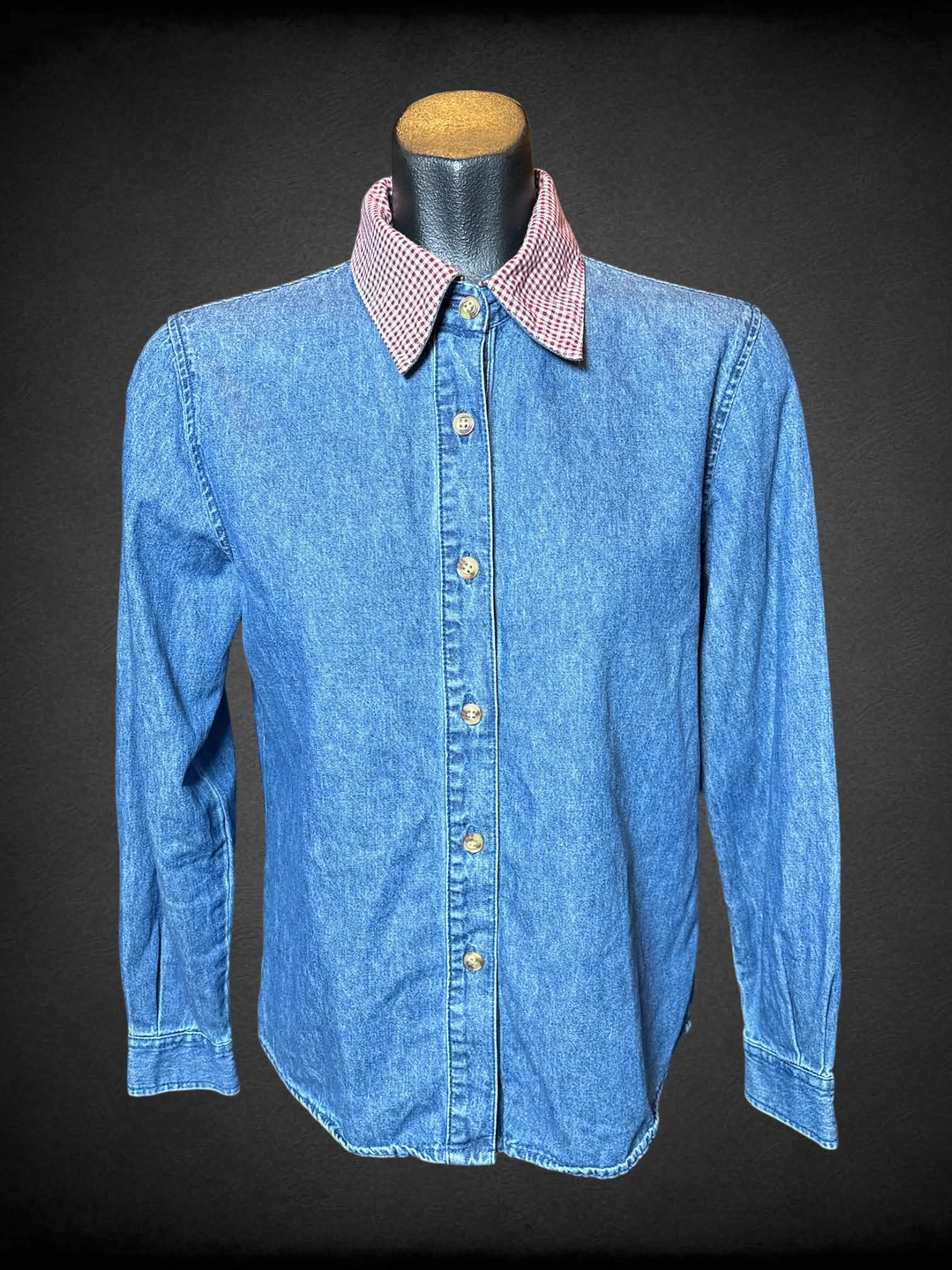 M Cabin Creek vintage denim shirt with removable maroon and white gingham collar