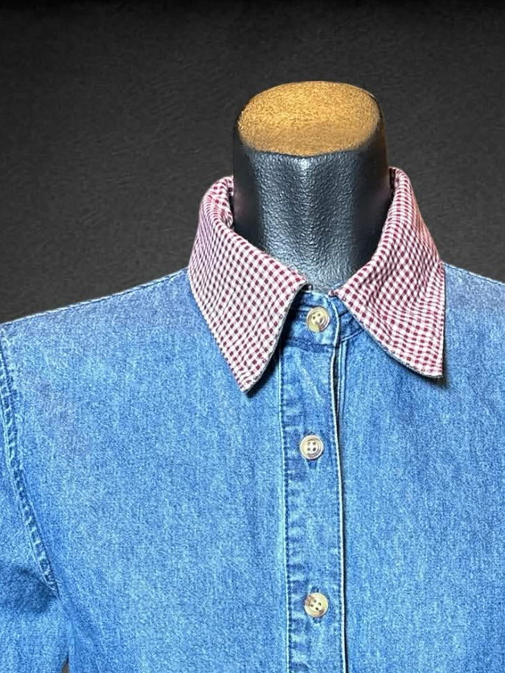 M Cabin Creek vintage denim shirt with removable maroon and white gingham collar