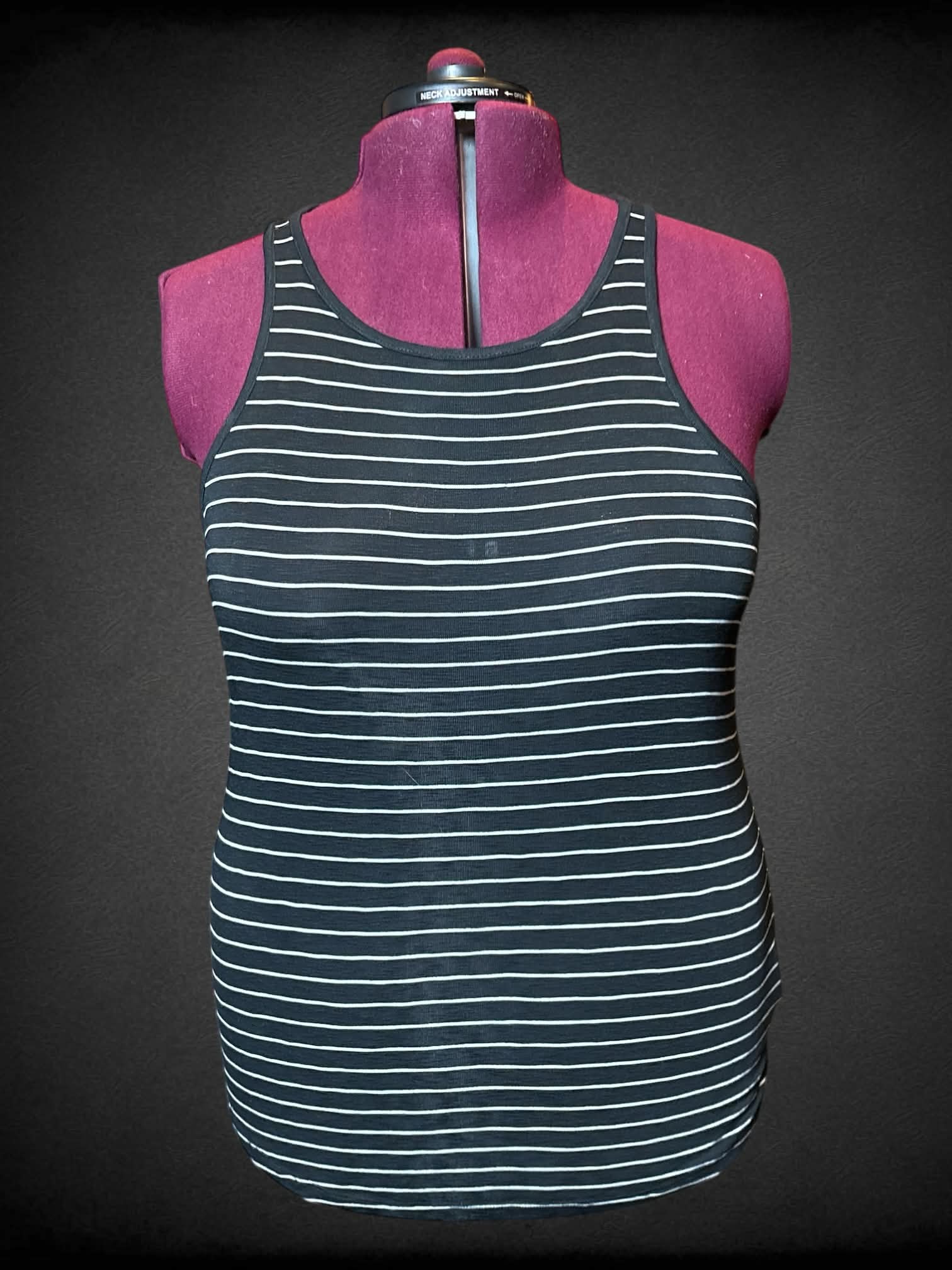 3X Old Navy black and white striped sleeveless top