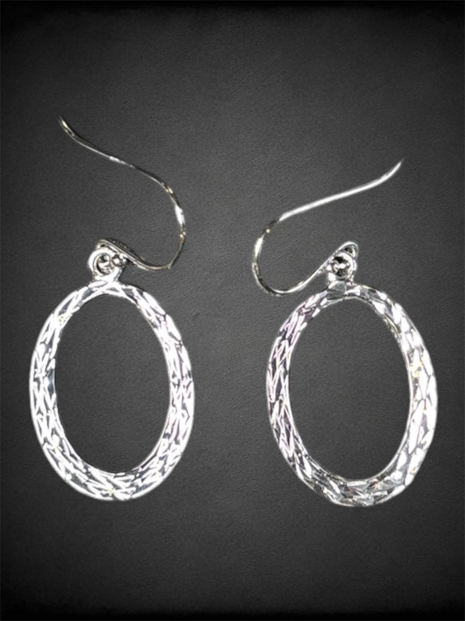 925 Sterling Silver Dangle oval earrings