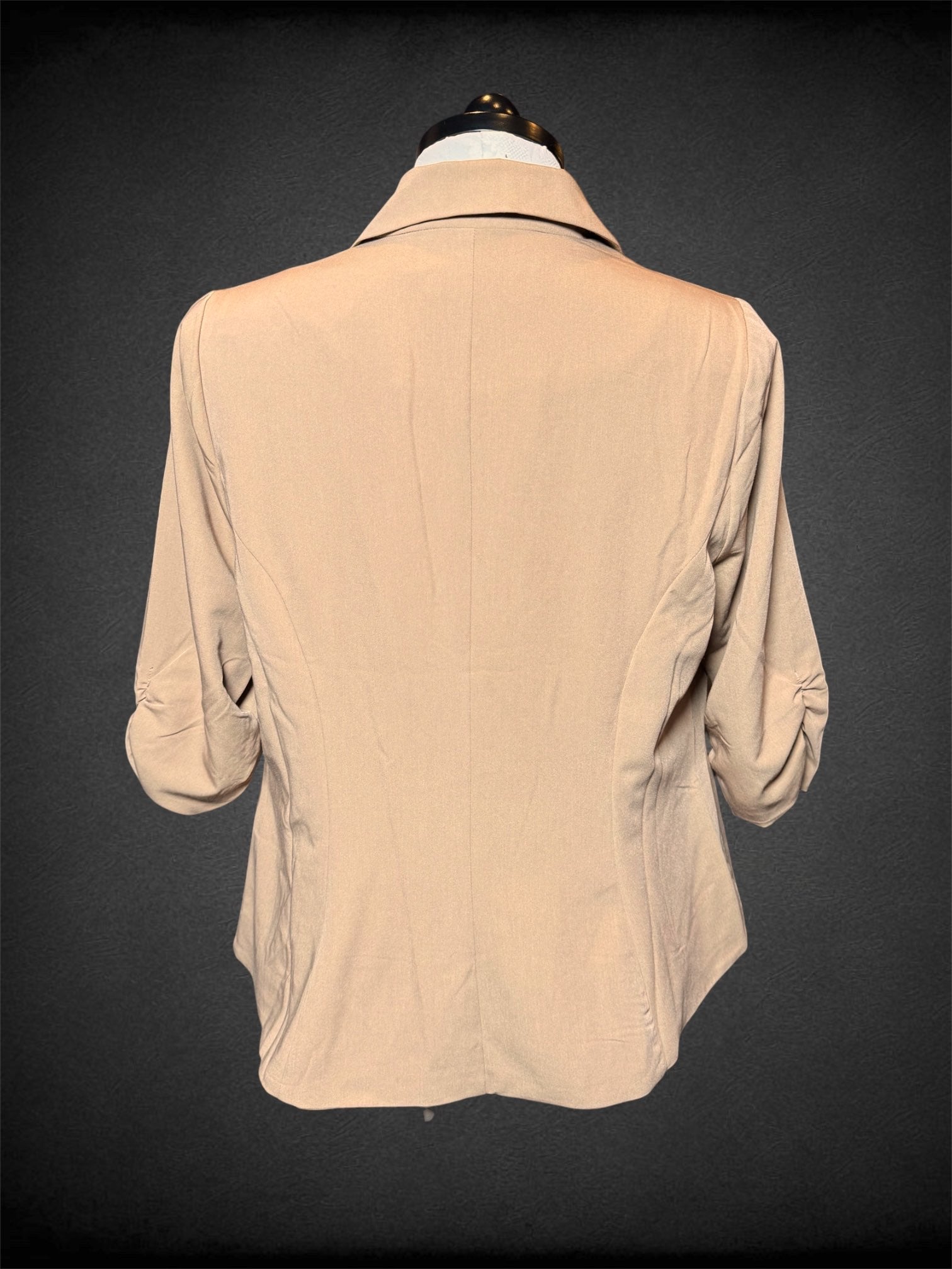 0X NWT Studio by Torrid tan half sleeve blazer with cinched sleeves