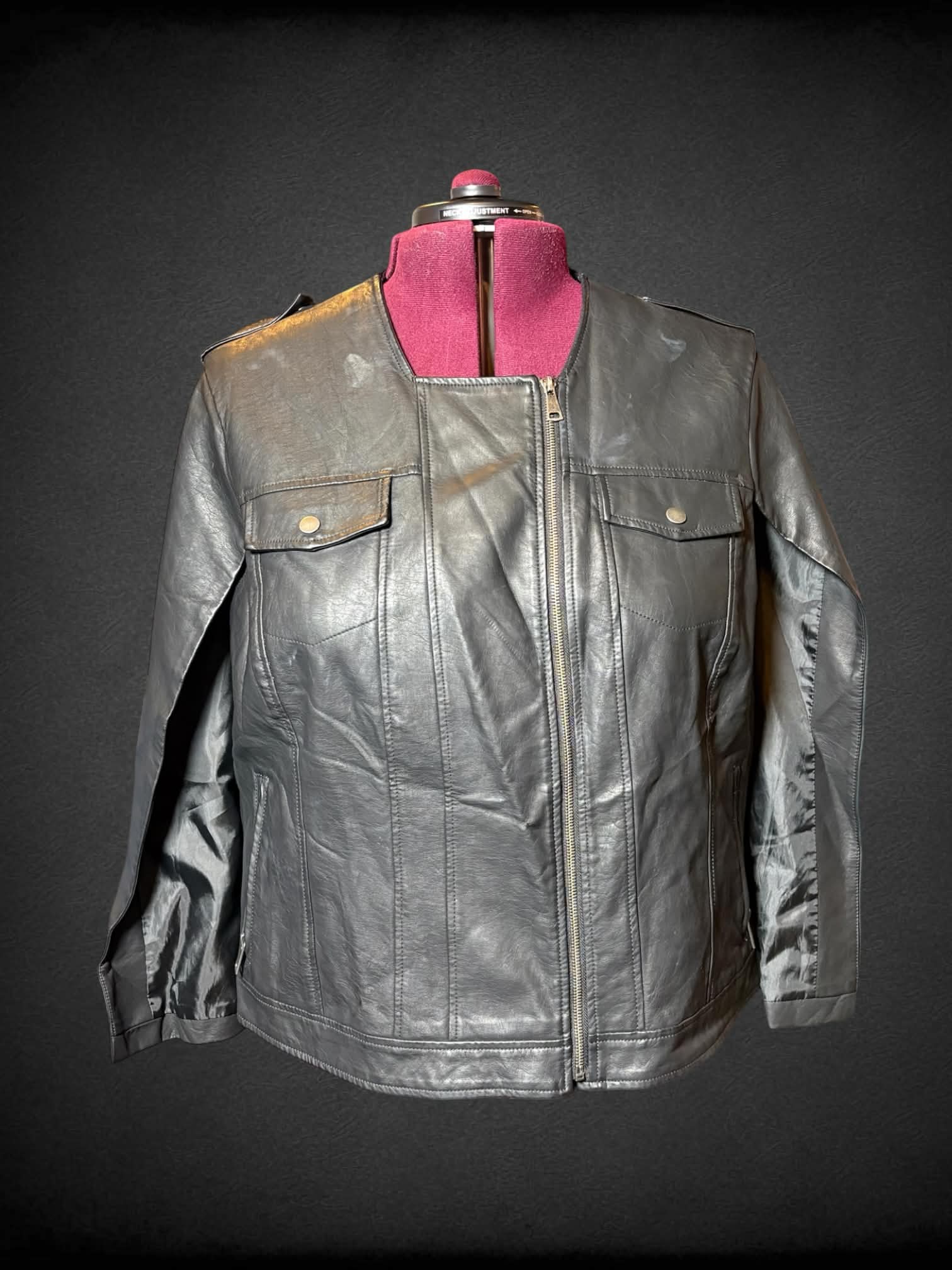 2X Fashion to Figure black pleather zip up jacket with cape back, and pockets