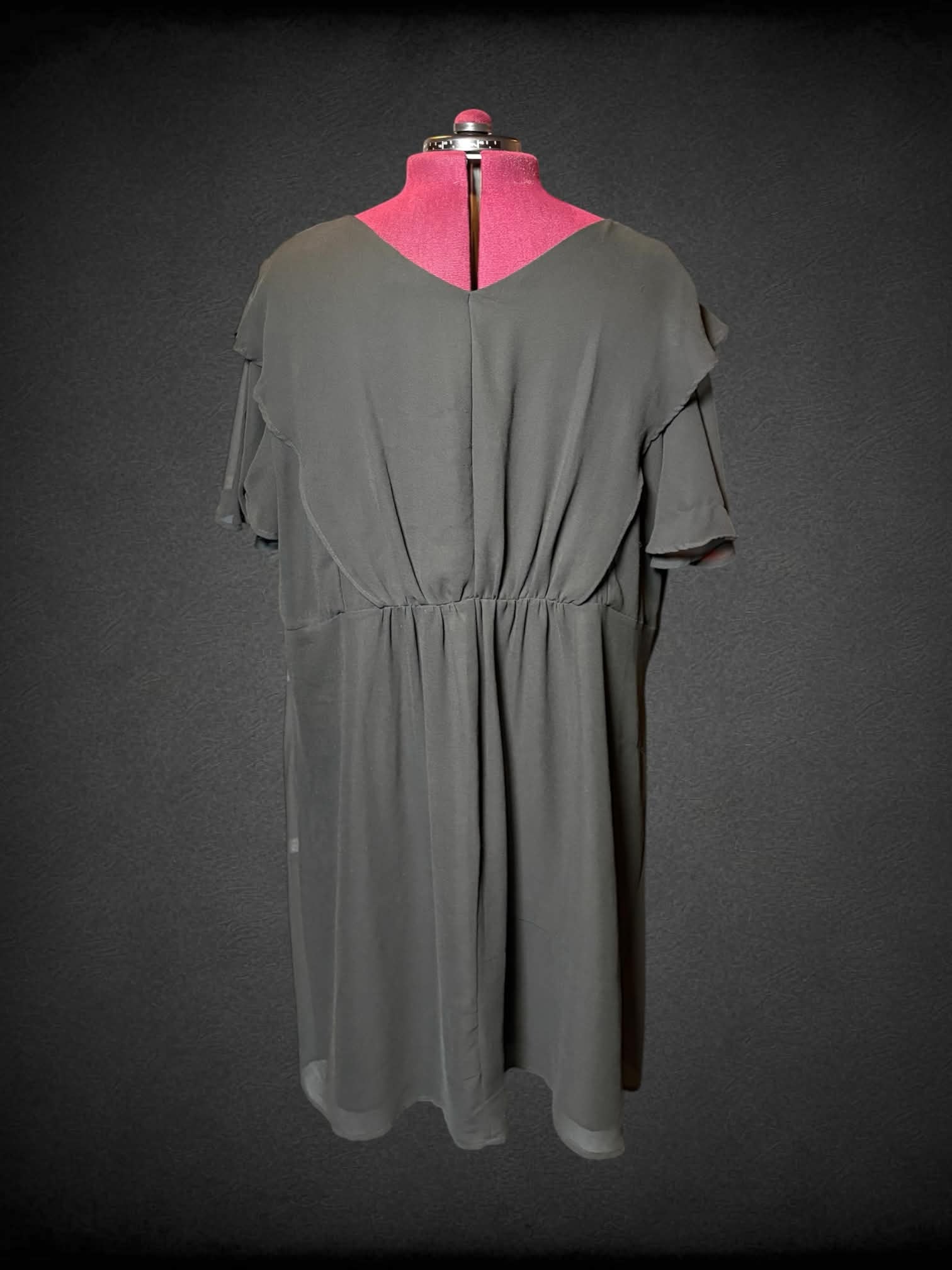 4X Roaman’s vintage black short sleeve dress with lining, and gold bedazzling on waistband