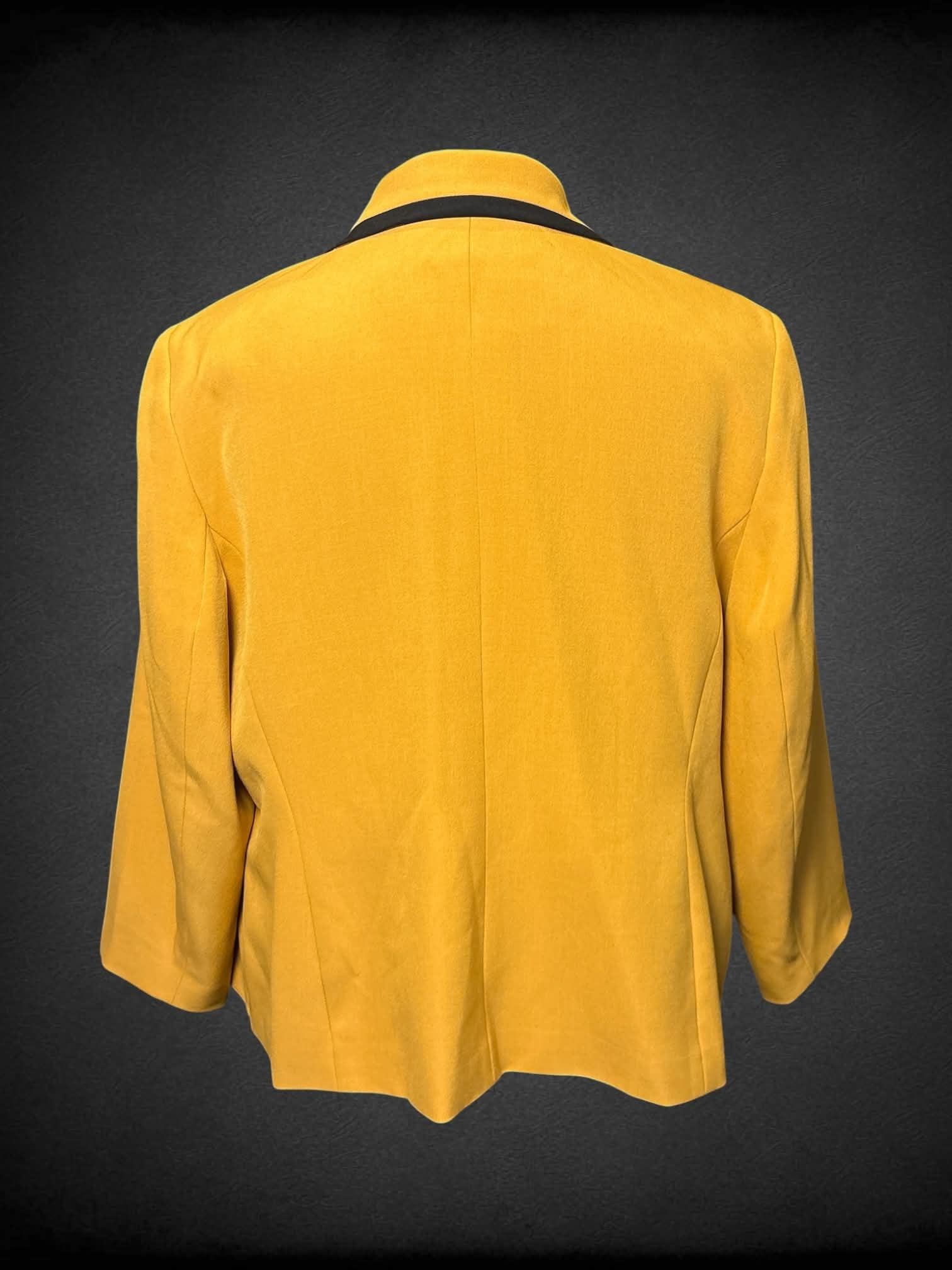 3X Le Suit Woman yellow blazer with black trims