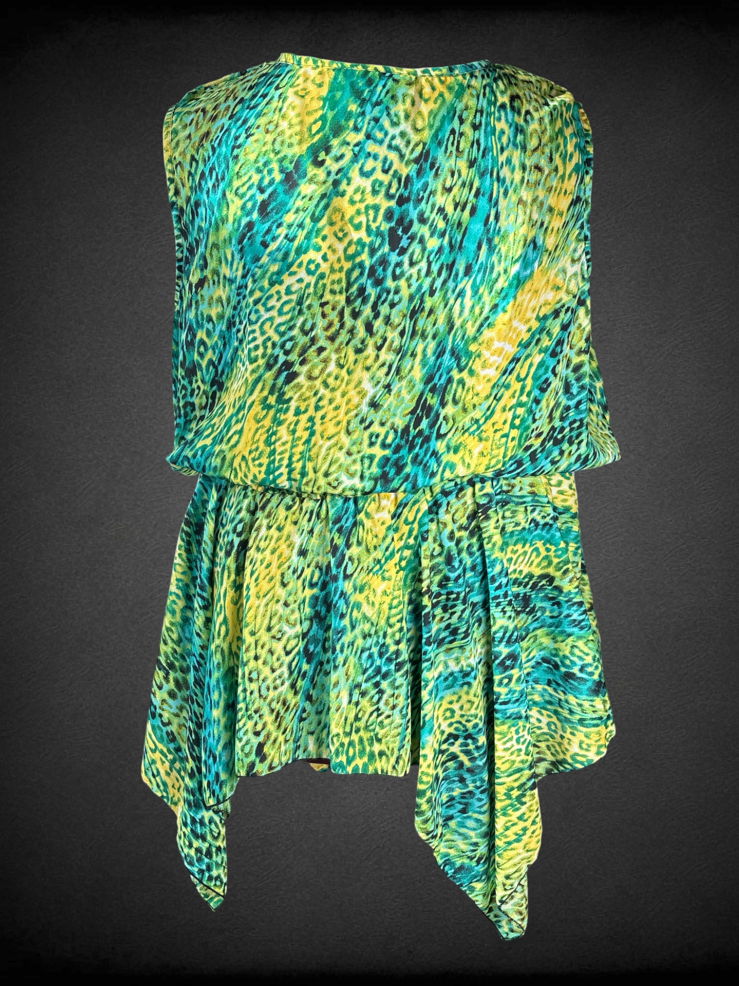 2X Ashley Stewart Y2K green, blue, and yellow sleeveless leopard print tunic top with elastic waist and flowy uneven hem