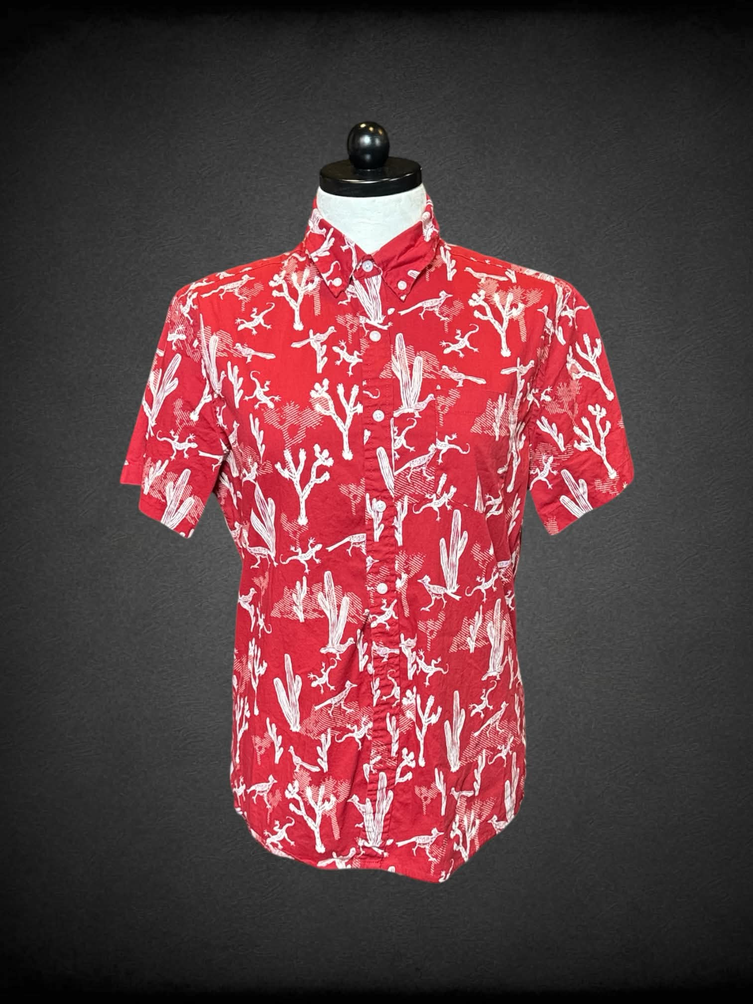 XL Sonoma red short sleeve button down with desert related prints, and pocket on front
