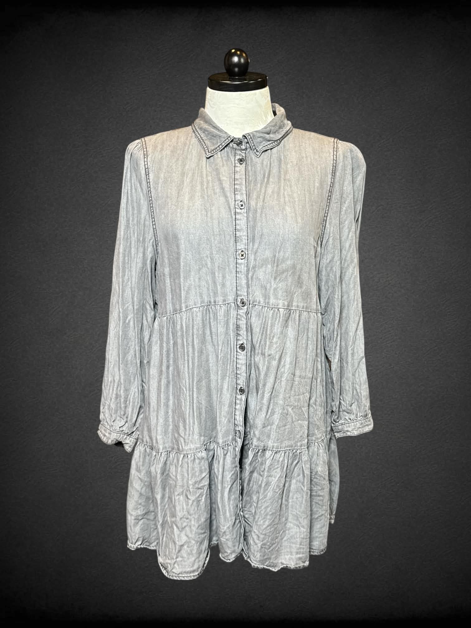 XL Serra grey washed long sleeve button up dress with collar, puff shoulders, & pockets