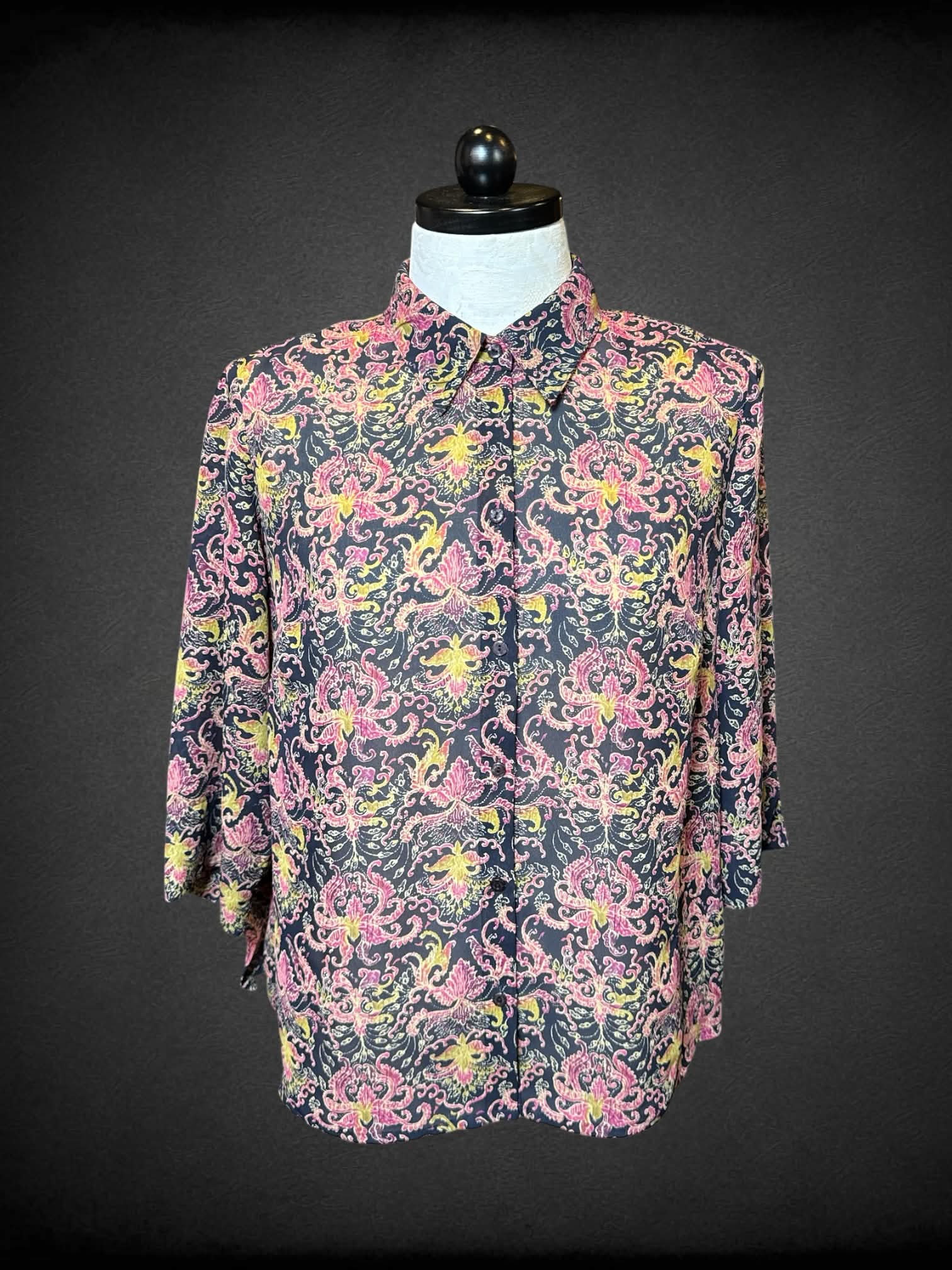 1X Elisabeth vintage black sheer half sleeve button up with pink paisley design