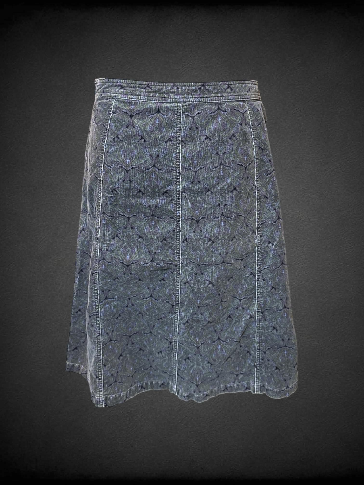 XL Croft & Barrow vintage navy blue corduroy skirt with cool tone paisley design, and zipper on side