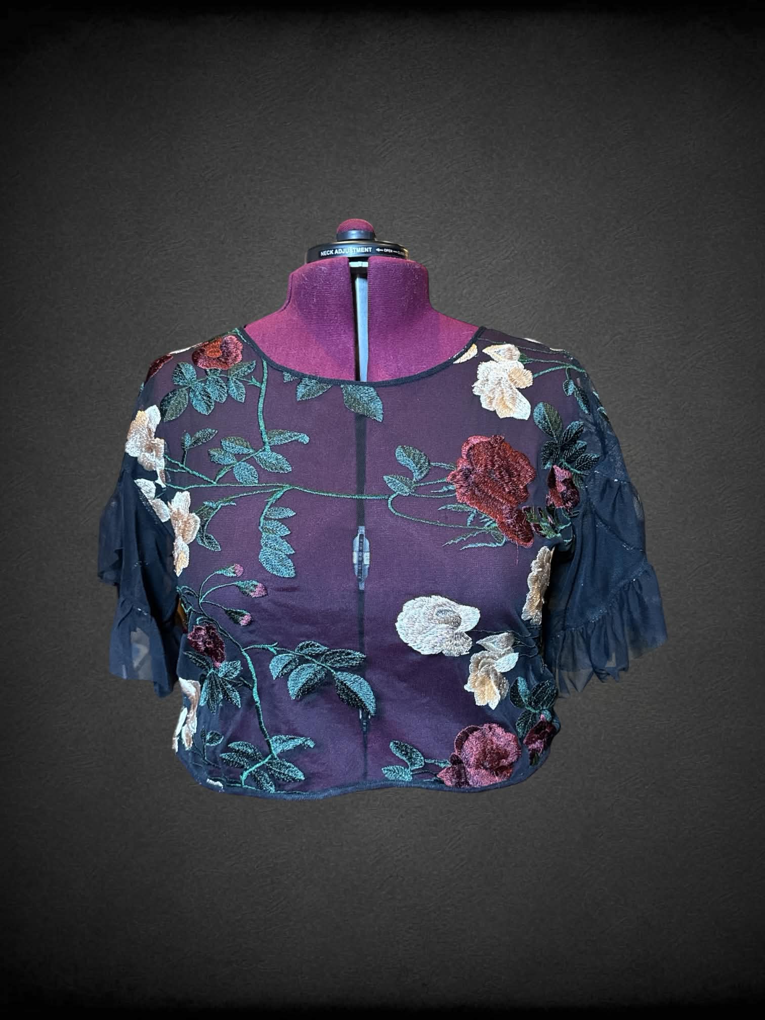 2X Forever 21 black mesh crop top with rose floral embroidery, and ruffled sleeves