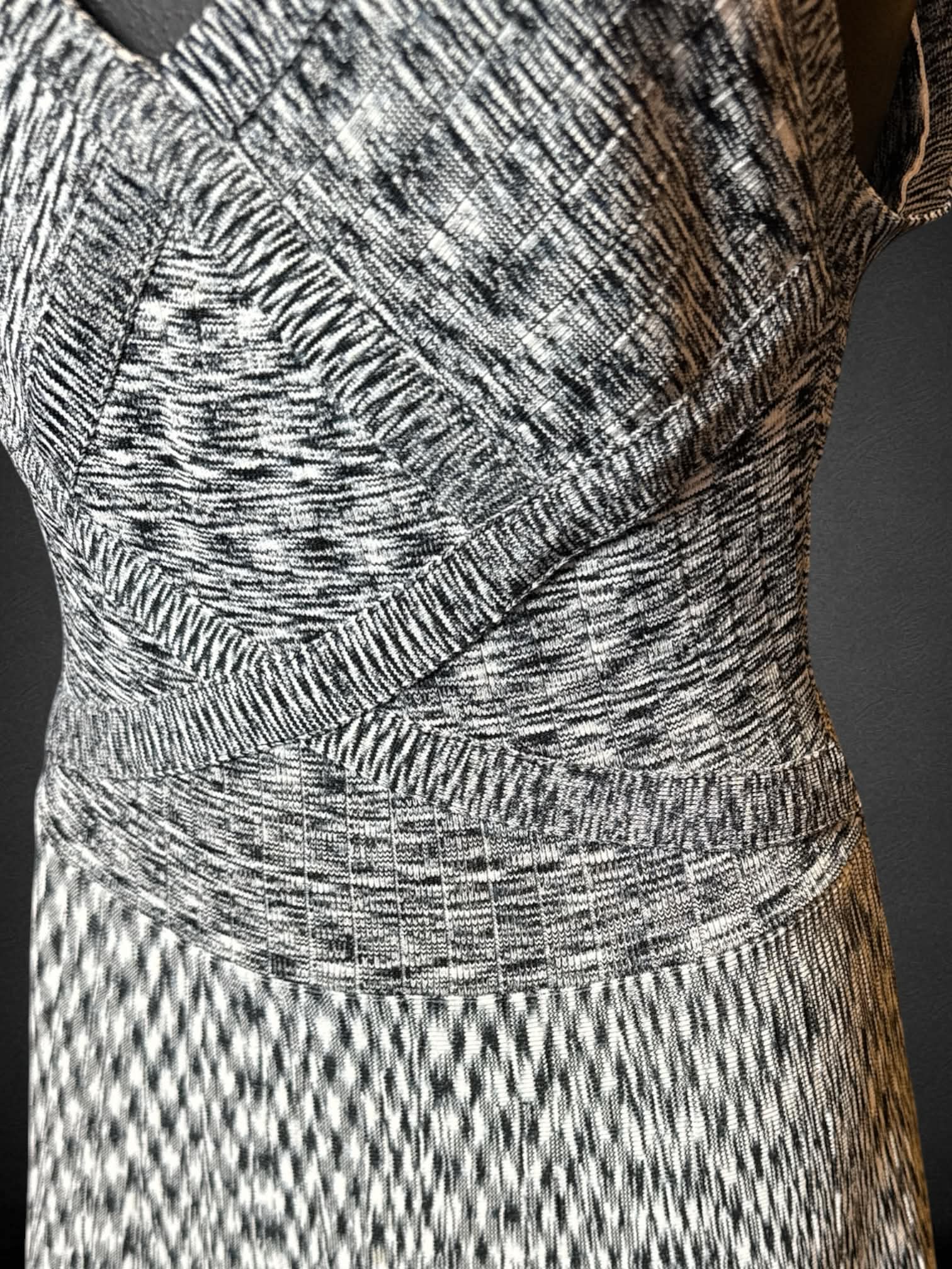 S Guess black and white knit sleeveless dress with two straps on shoulder