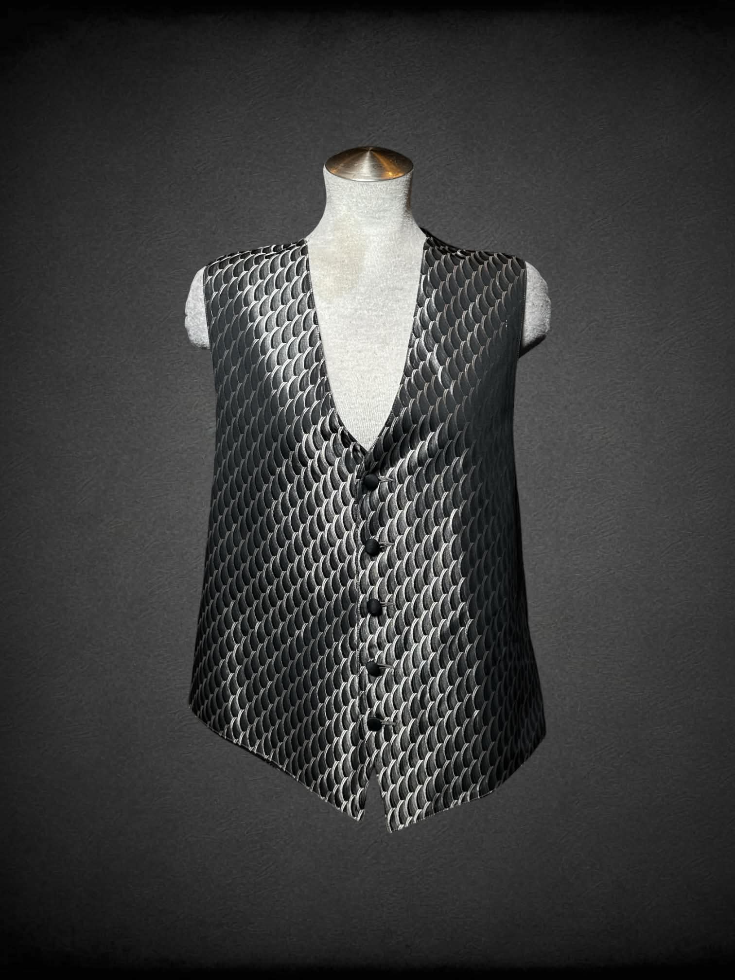 XL Bill Blass button-up vest with grey design on front and solid black back