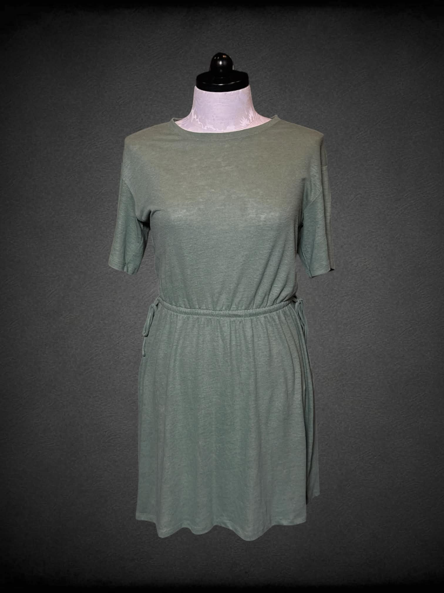 0X Old Navy green comfy dress with adjustable tie on waist