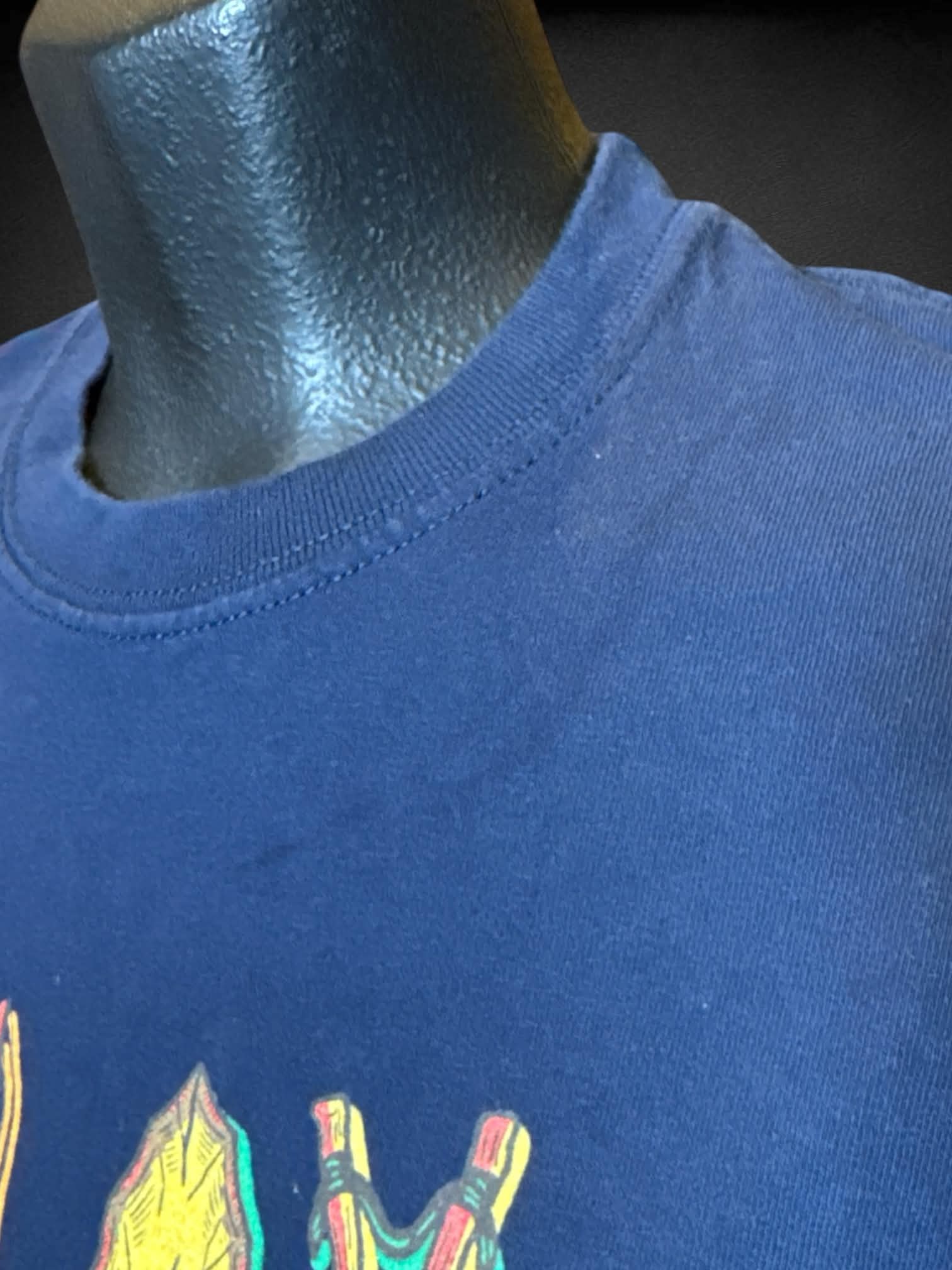 M Gildan navy blue long sleeve tee with “Play Outside” graphic on front