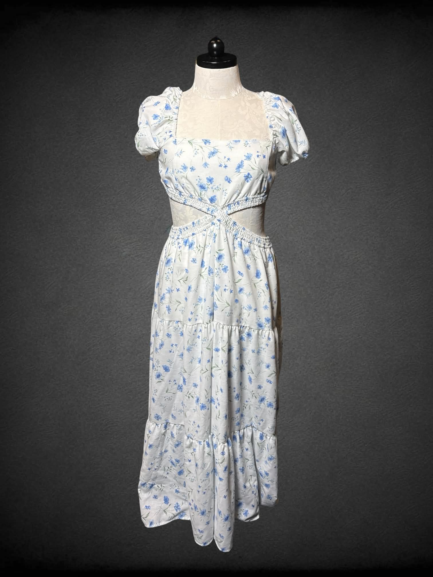 XL Altar’D State white cut-out sundress with blue floral pattern