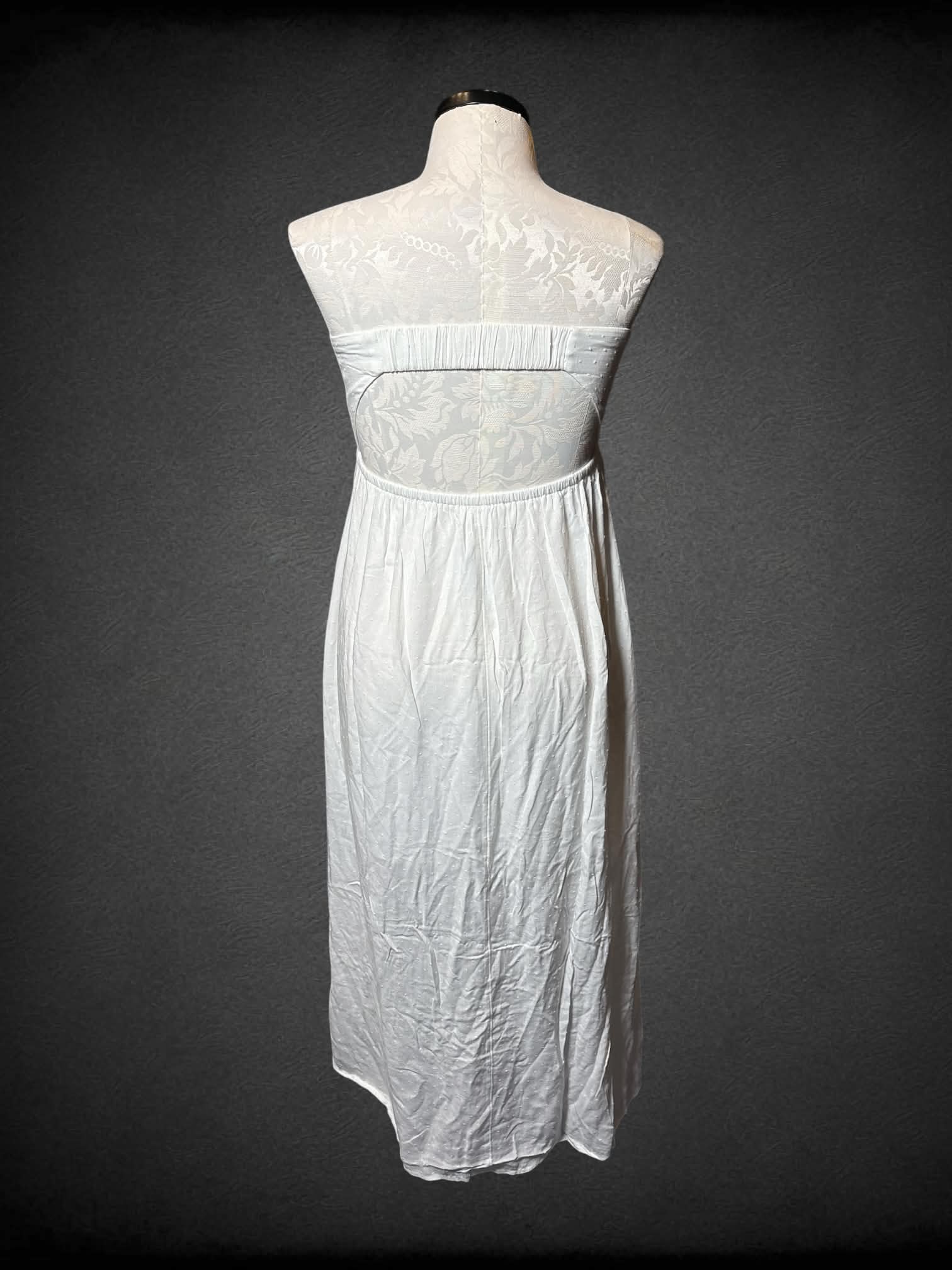 0X Hollister NWT sleeveless white dress with pockets