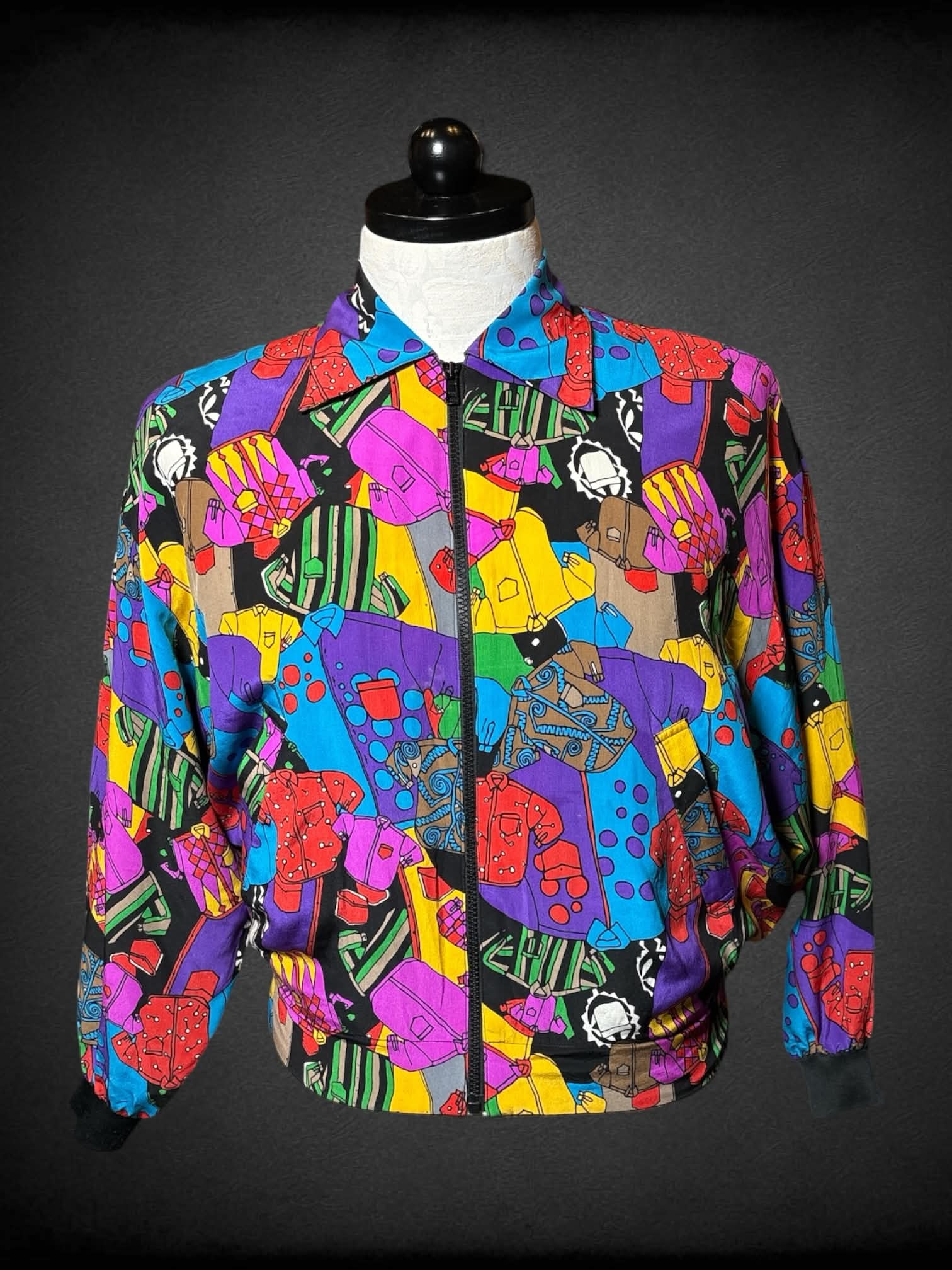 0X Blouse Emporio vintage 80’s windbreaker with colorful jacket pattern, zipper on front and pockets