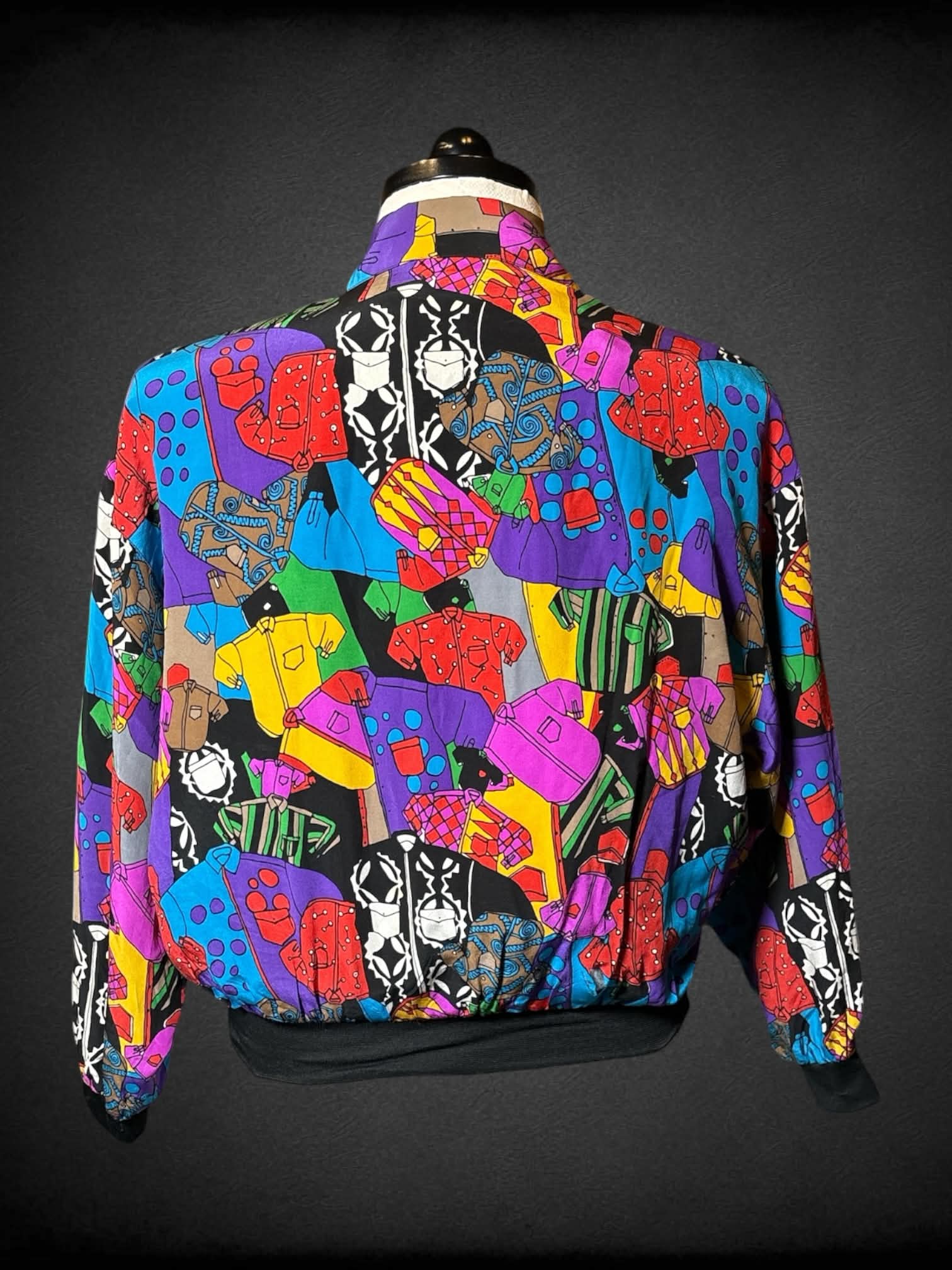 0X Blouse Emporio vintage 80’s windbreaker with colorful jacket pattern, zipper on front and pockets