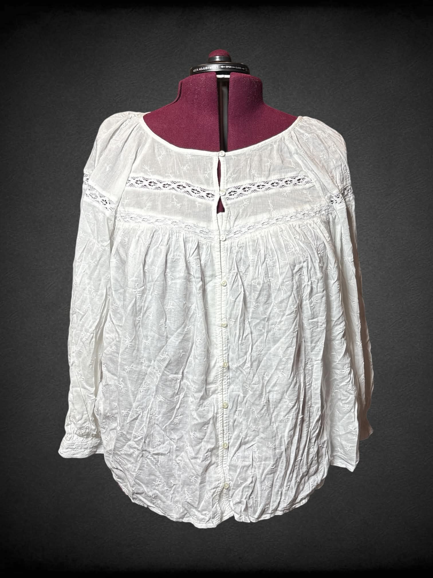 3X Old Navy white sheer button-up blouse with lace detailing