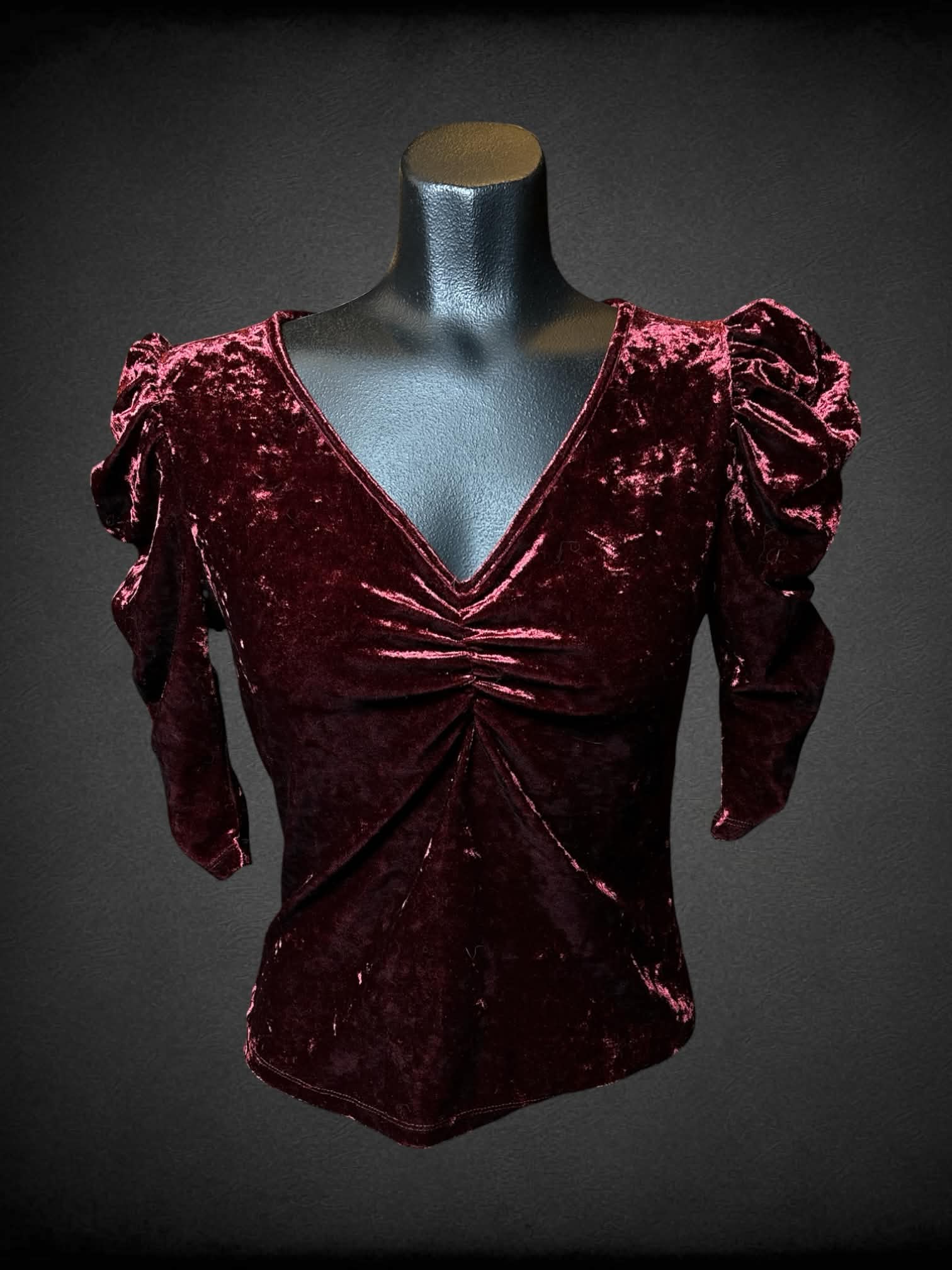 S Mossimo red crushed velvet-like top with puff sleeves