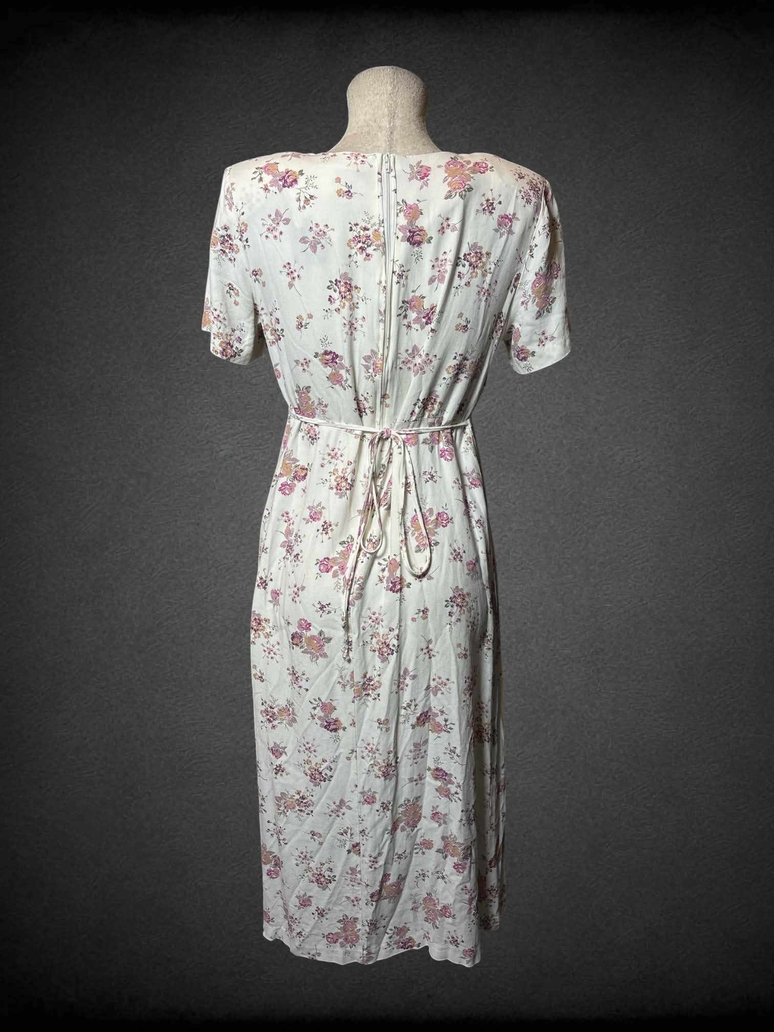 L Champagne West vintage white dress with pink rose pattern, padded shoulders and zipper on back $