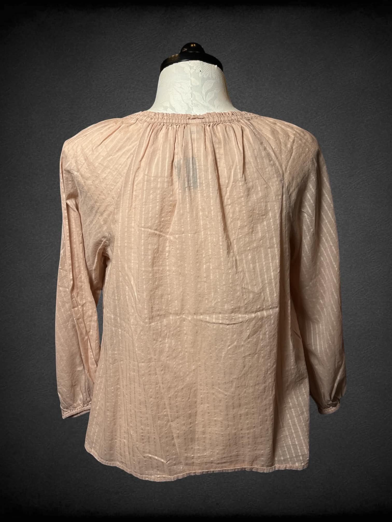 0X Old Navy peachy pink sheer top with adjustable tie on front