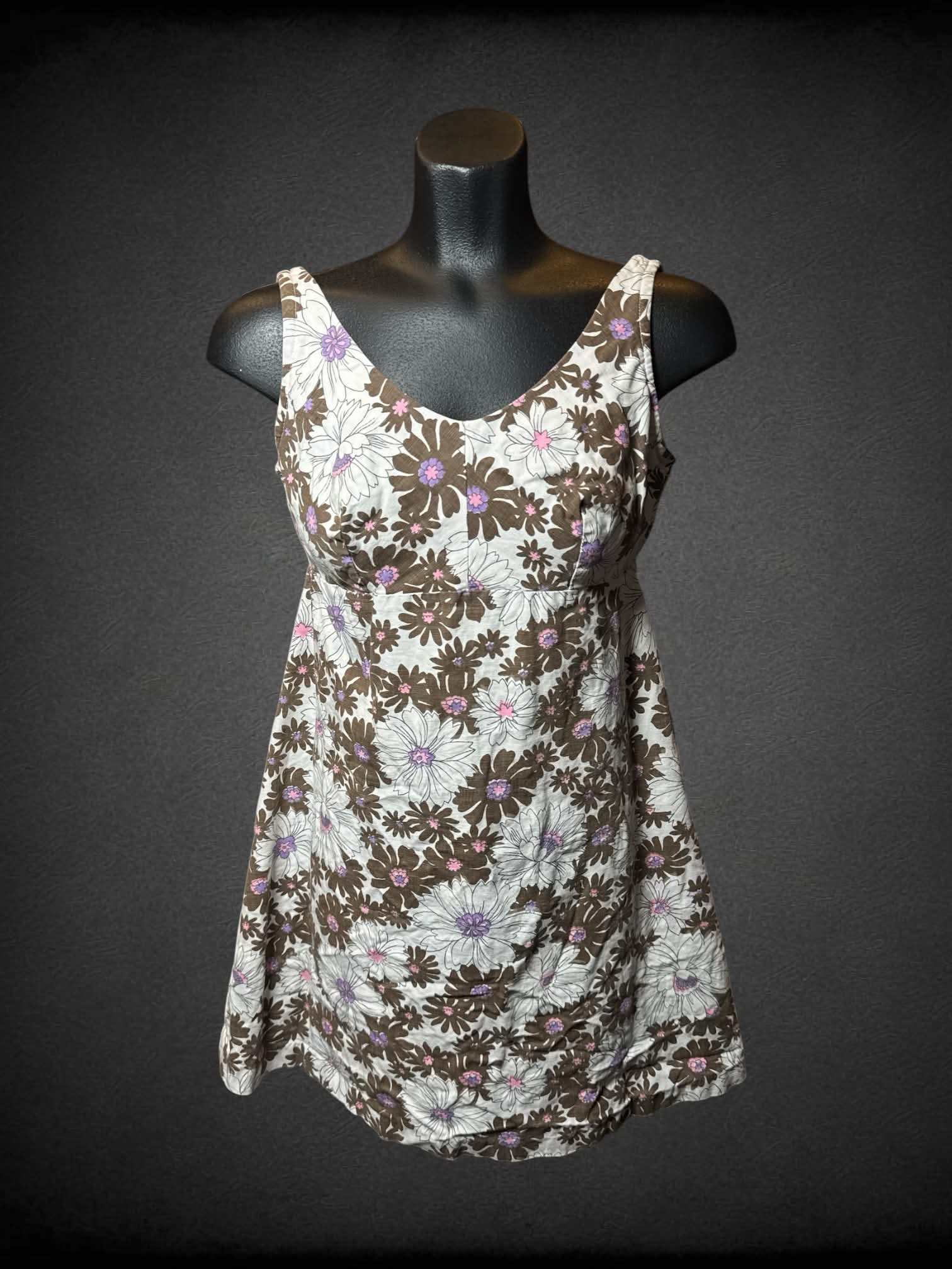 S Jane Fields white cotton dress with brown & lilac flower pattern, and zipper on back