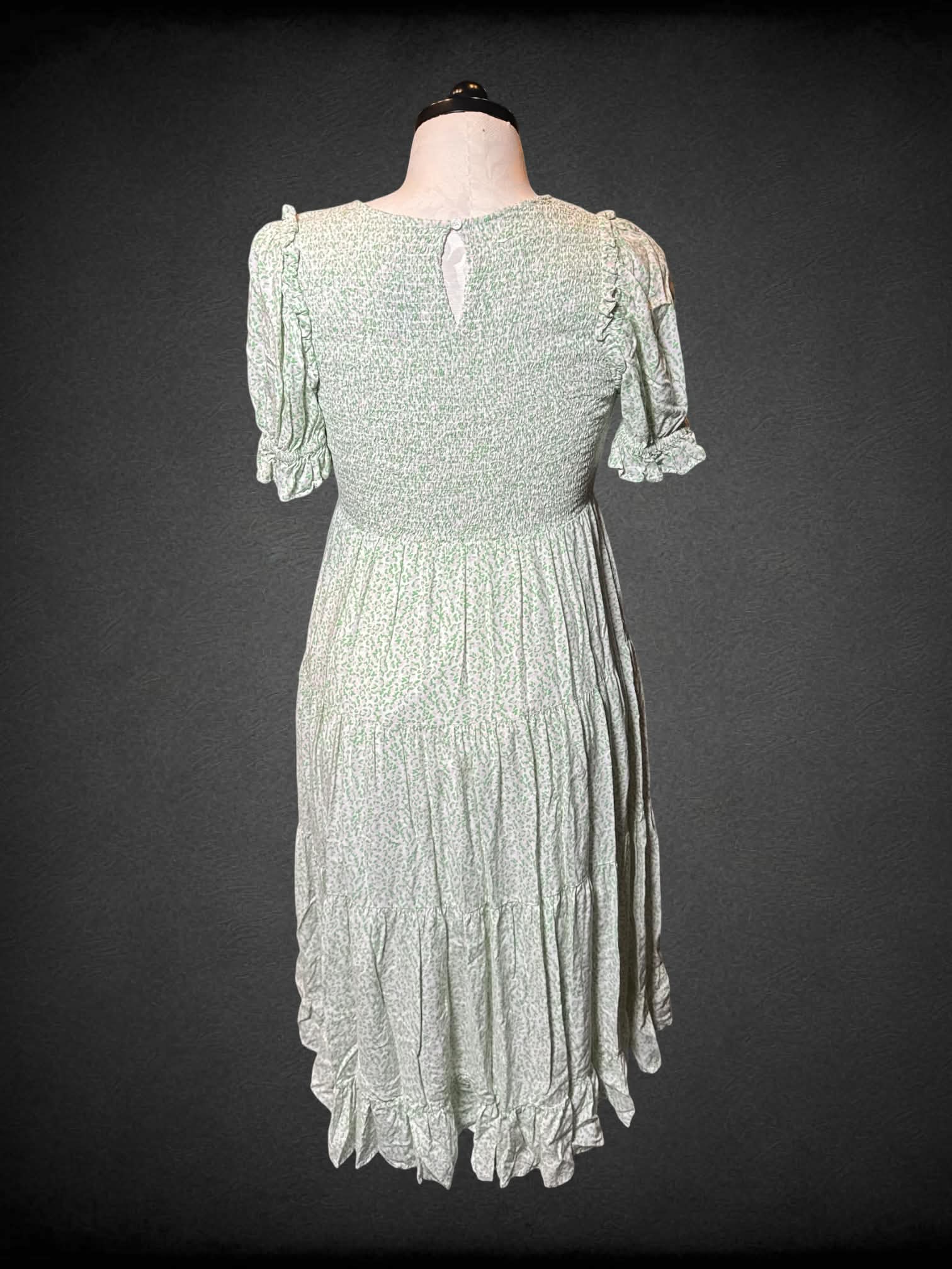 0X Crown & Ivy white sun dress with green & pink flower pattern, pockets and button on back