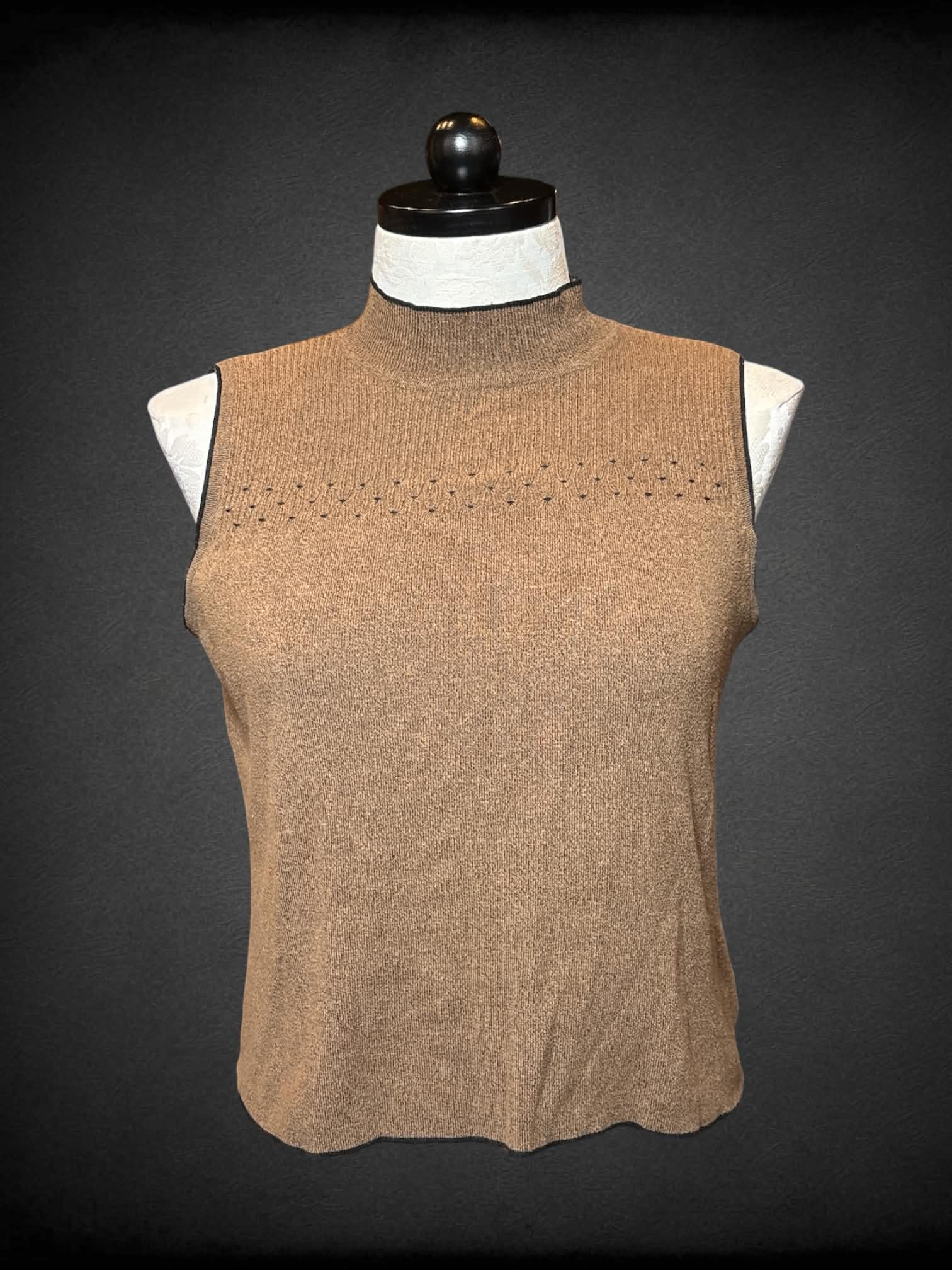 XL Emma James vintage brown sweater top with ribbed design on front