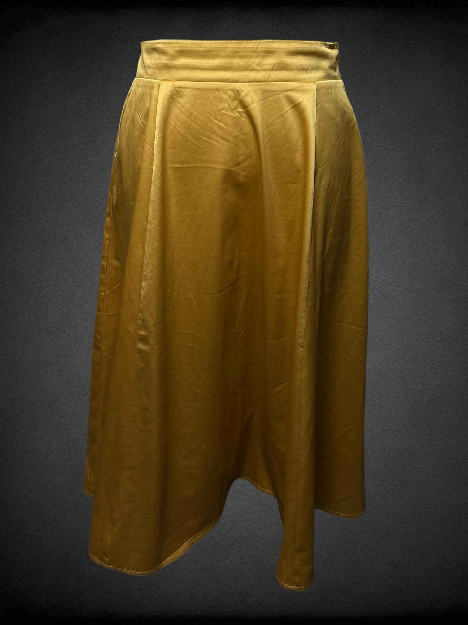1X Torrid honey skirt with pockets, and stretch waist
