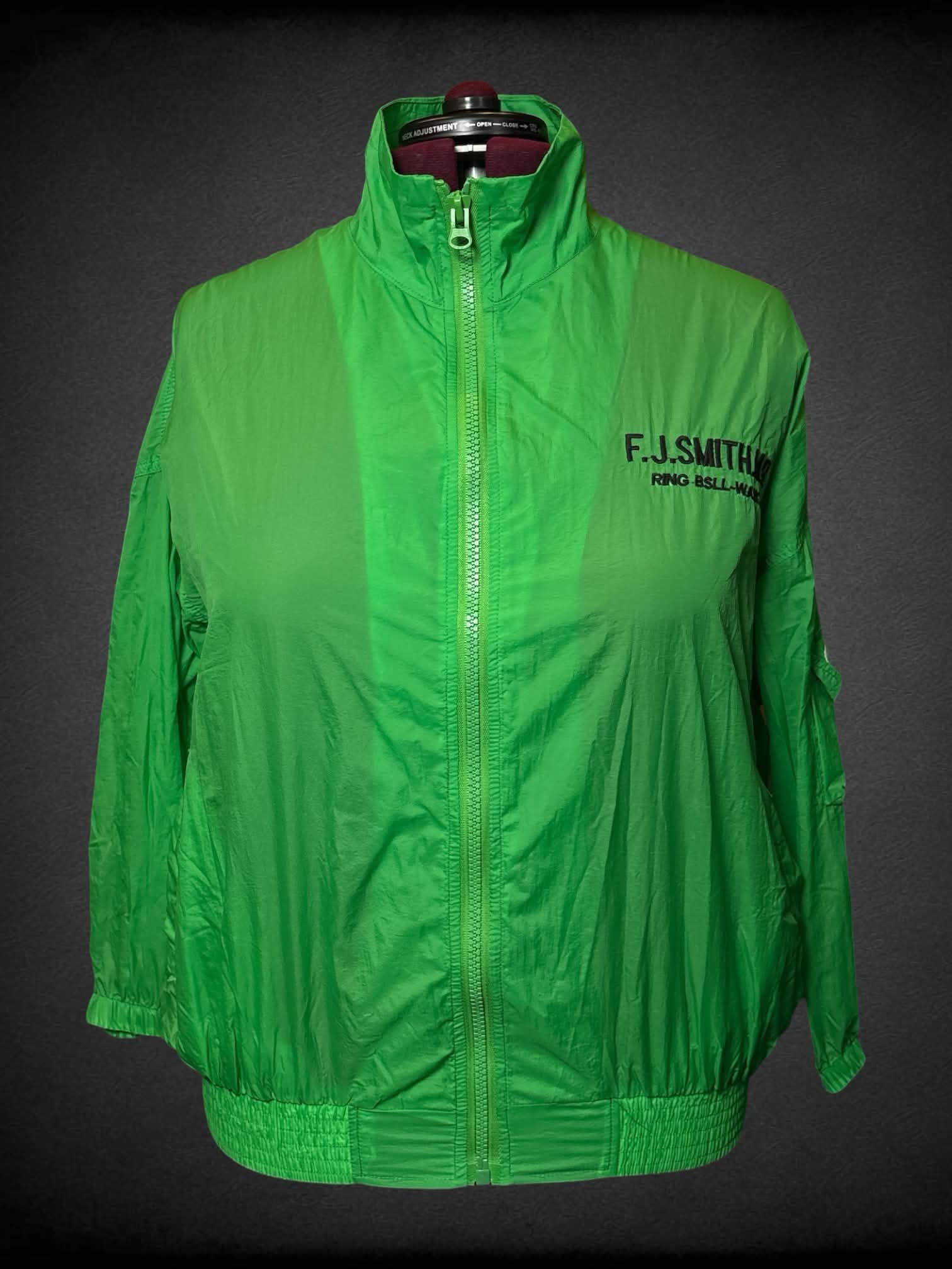 2X Glory 21 green windbreaker with “Del’s Chevron” writing on back