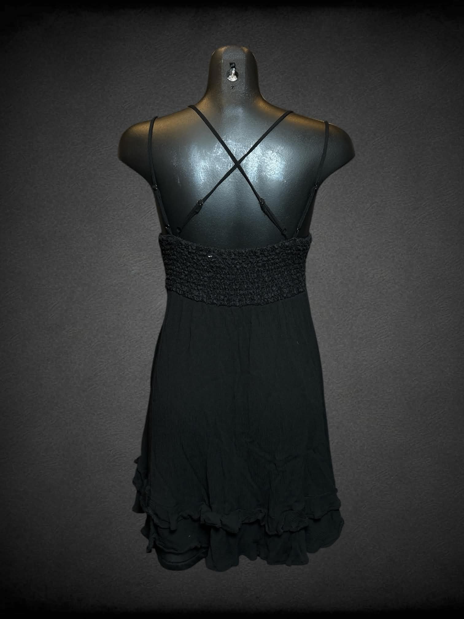 S Listiele black dress with pockets, and embroidery on front
