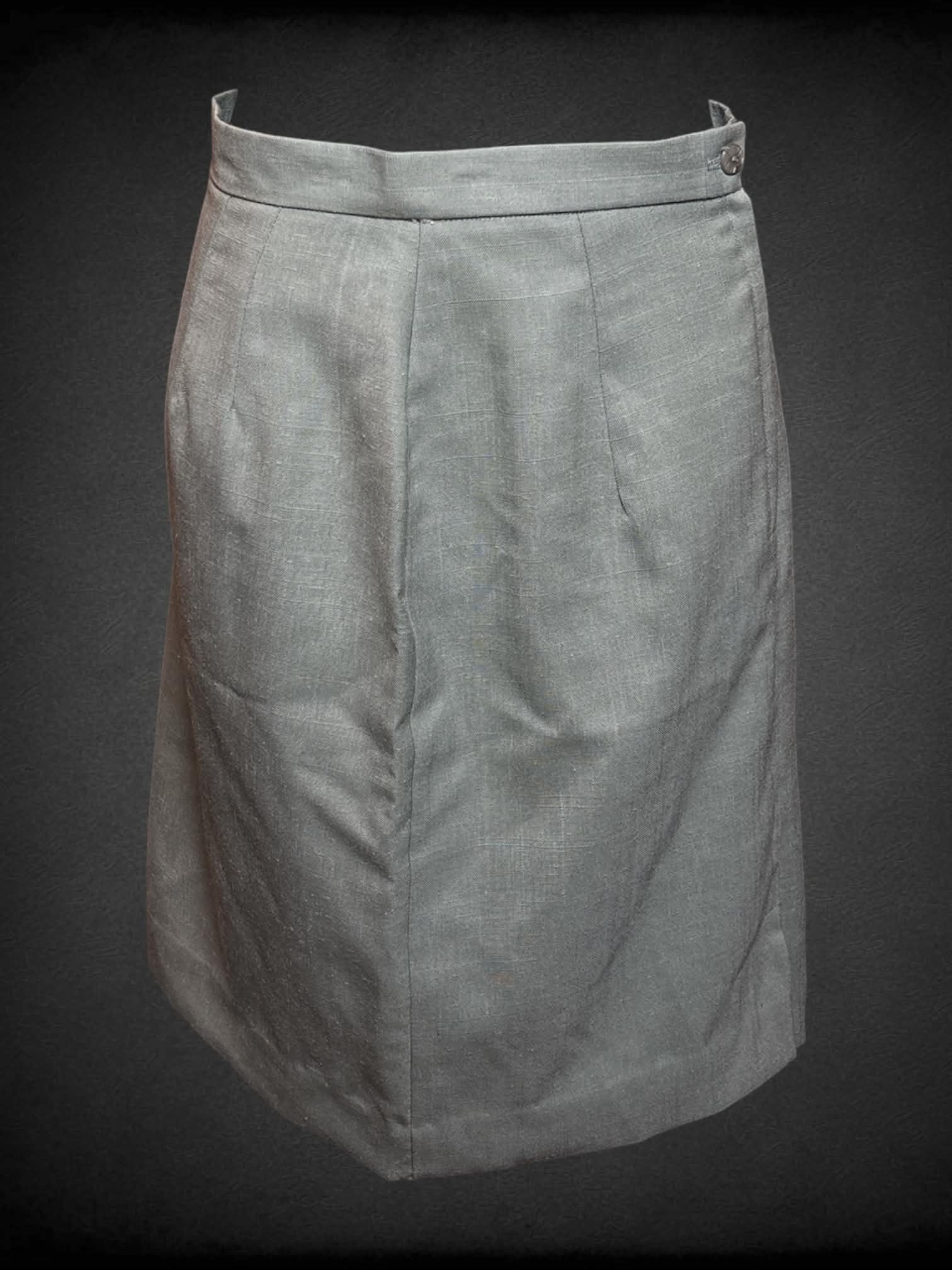 S Int. Ladies Garment Workers Union vintage sage green skirt with side zipper & button