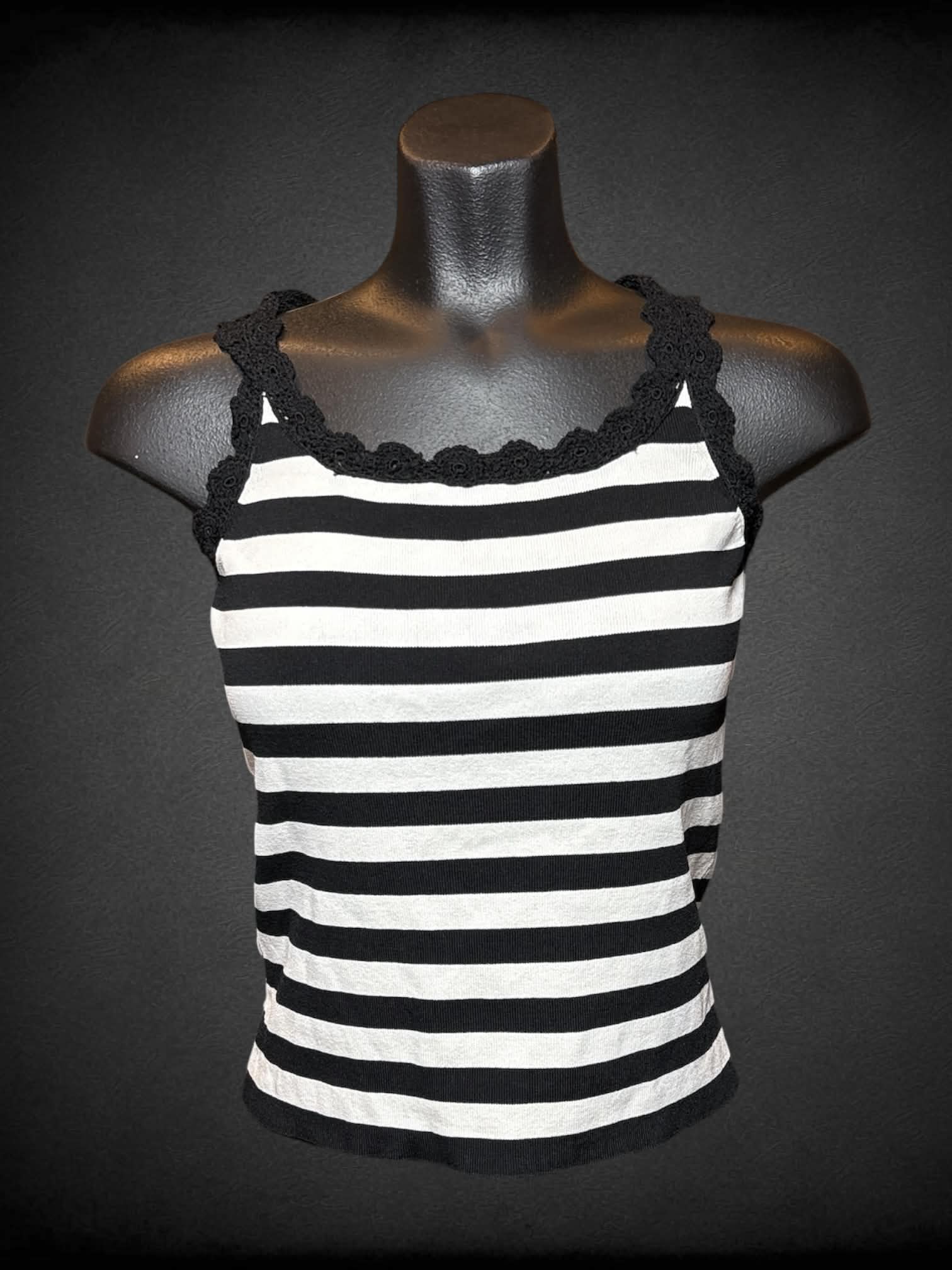 M Carole Little vintage black & white striped ribbed top with lace trimming
