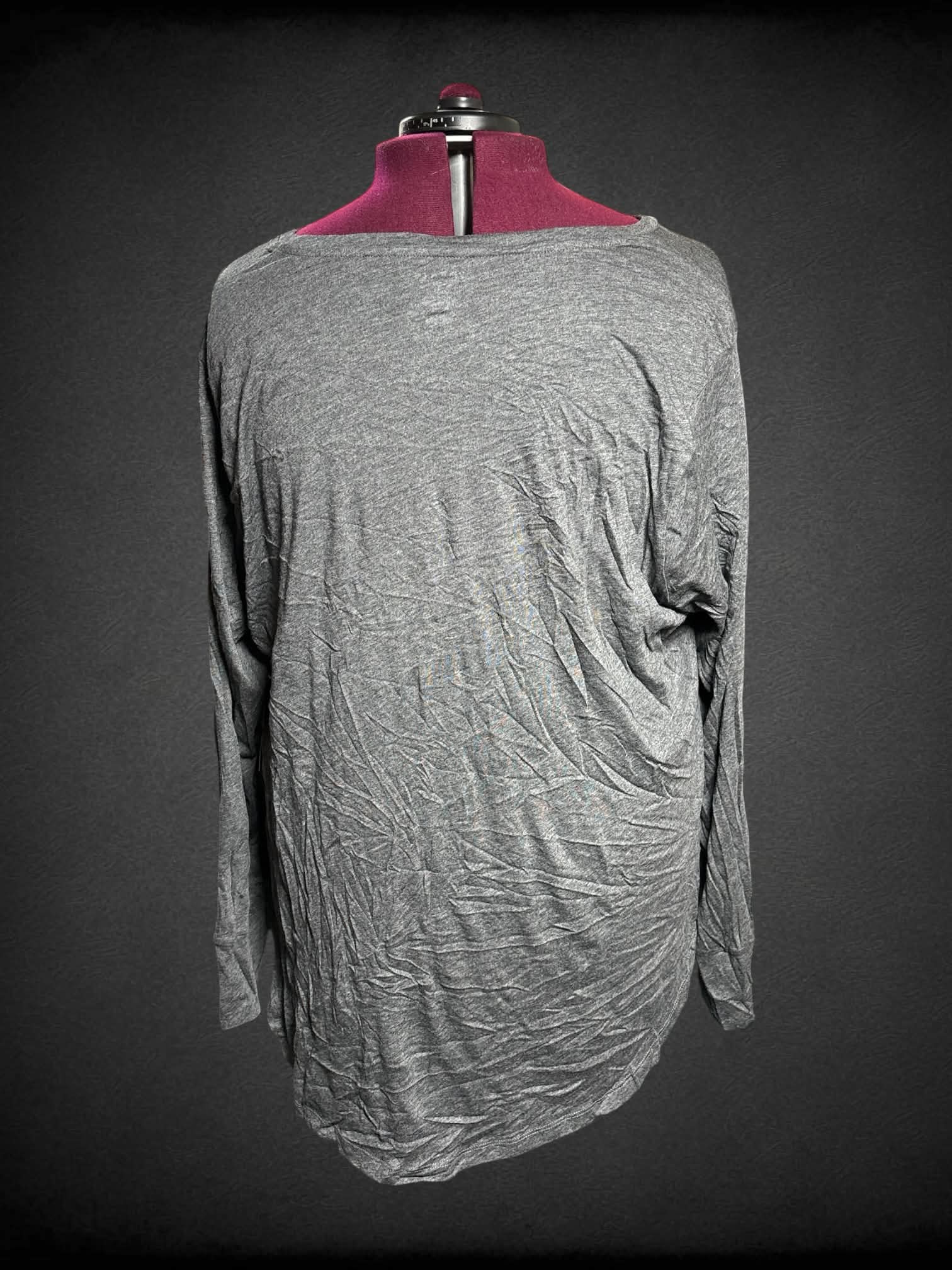 4X Torrid NWT grey long-sleeve shirt with black yin & yang symbol & snake graphic on fron