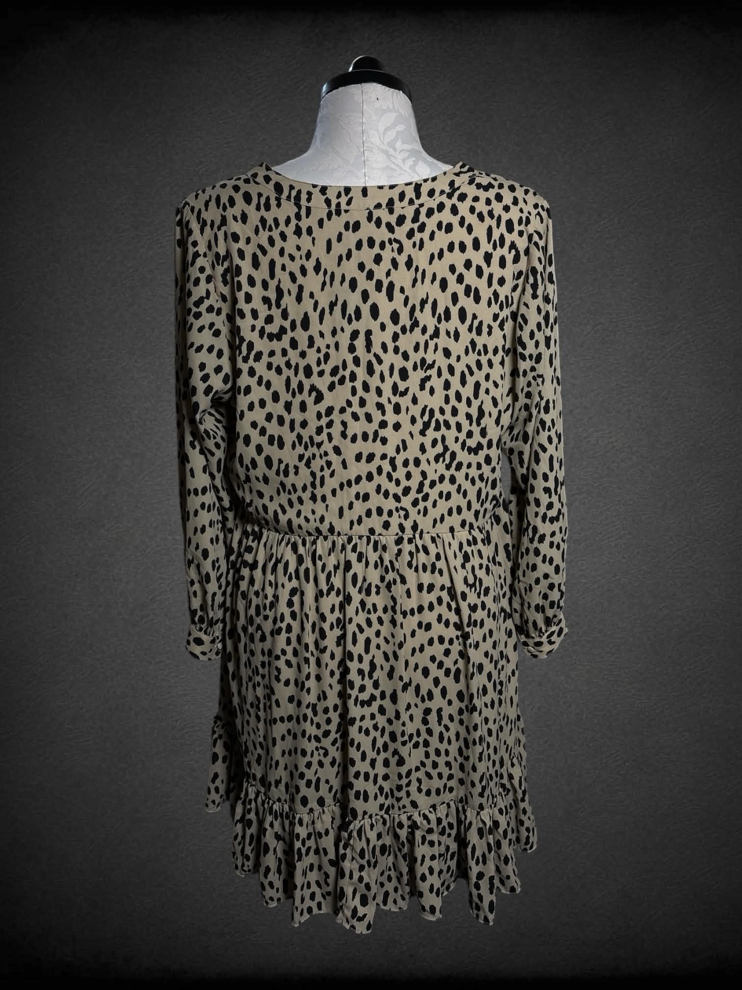 0X Vince Camuto brown long-sleeve dress with black cheetah print