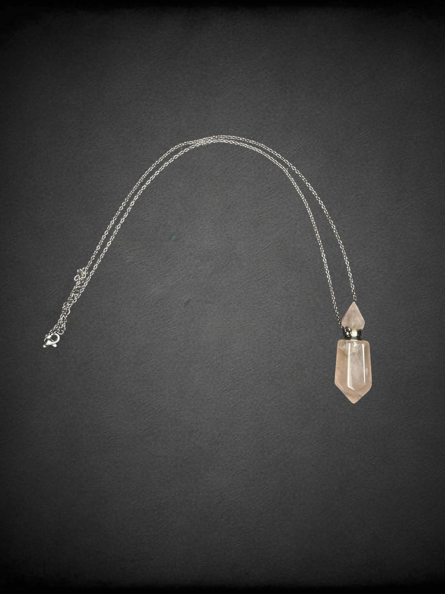 Silver chain necklace with rose quartz charm