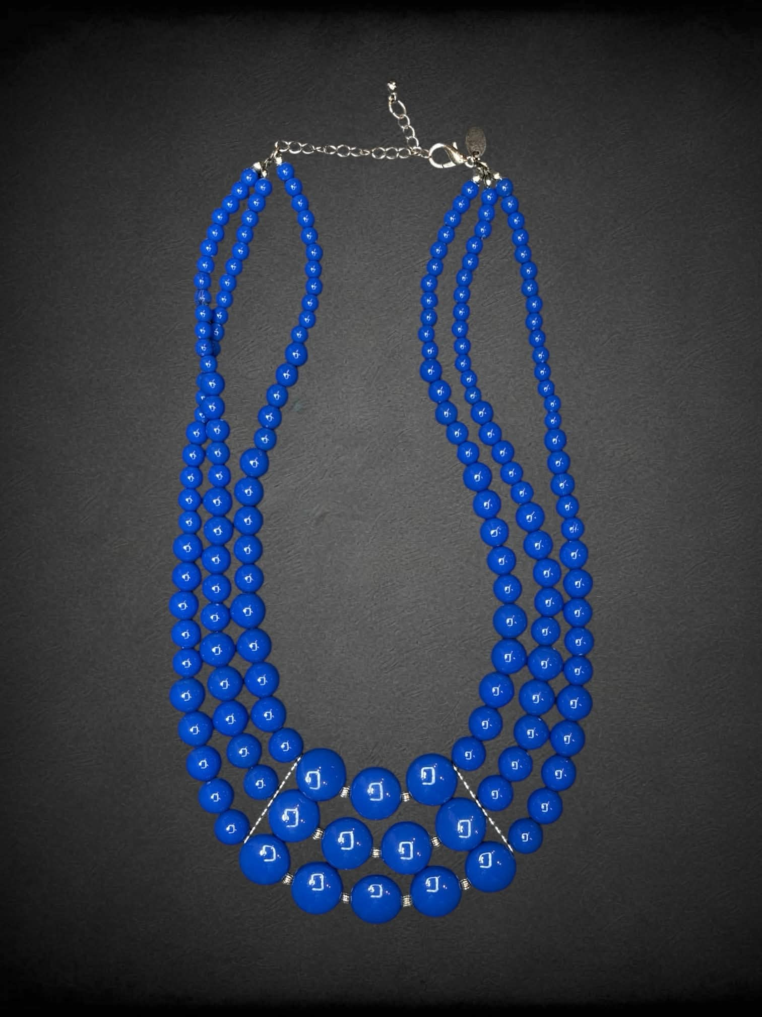 3 layered blue beaded necklace