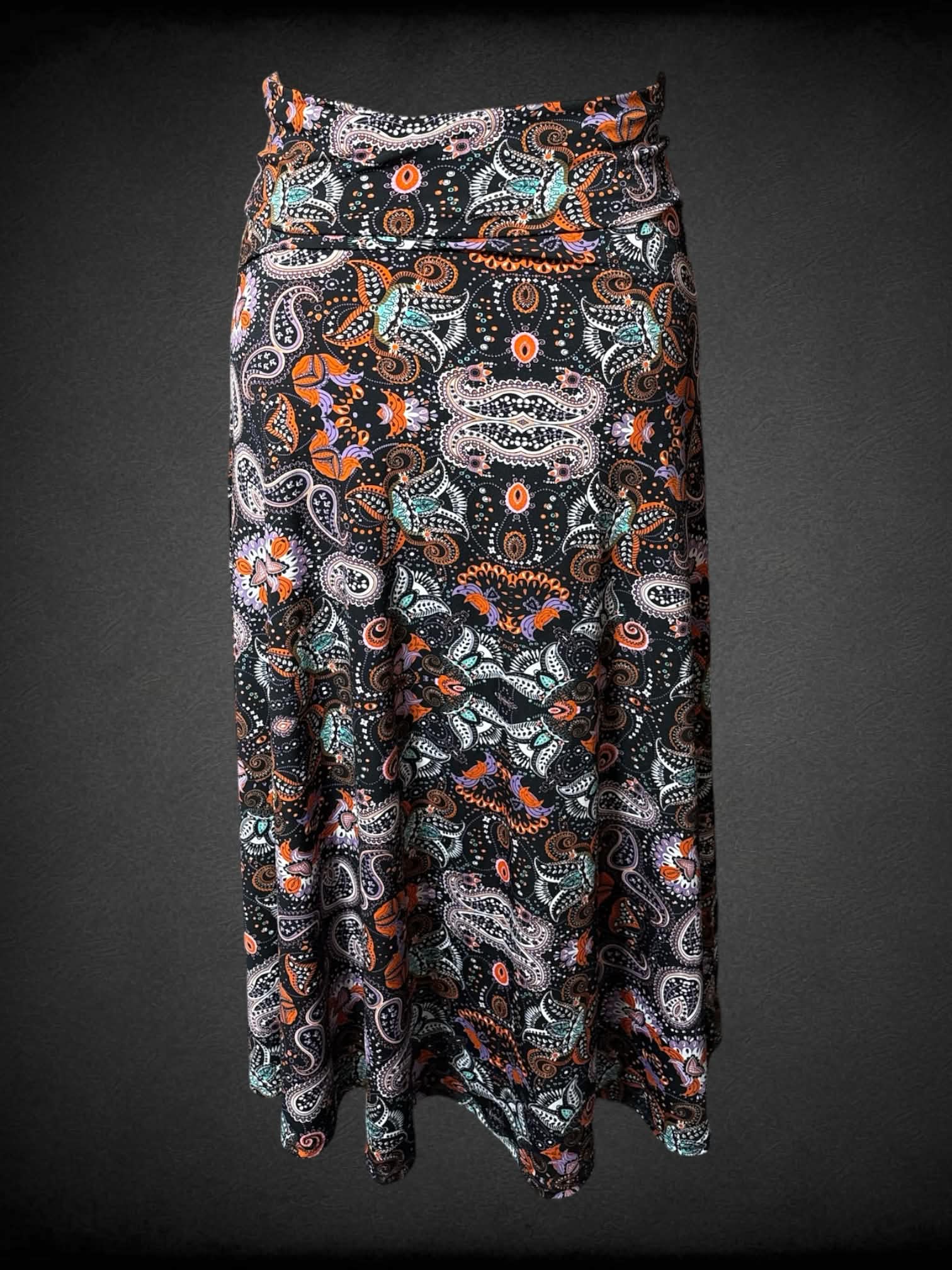 XL LulaRoe black skirt with colorful paisley pattern, and stretch waist