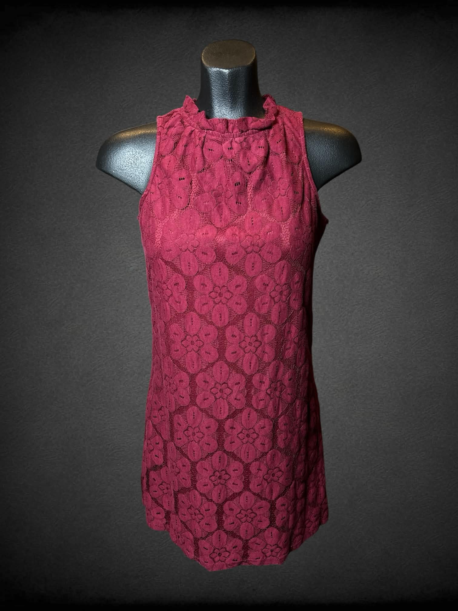 M maroon dress with lace floral layer and button on back