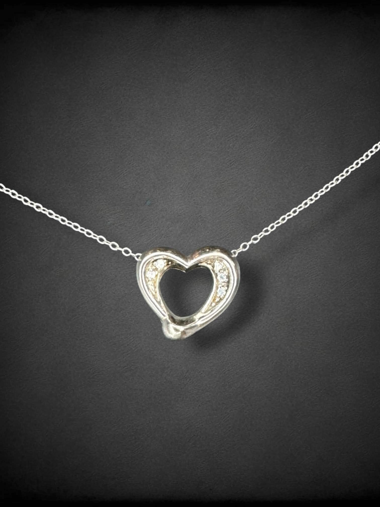 925 Sterling Silver chain necklace with bejeweled heart pendant