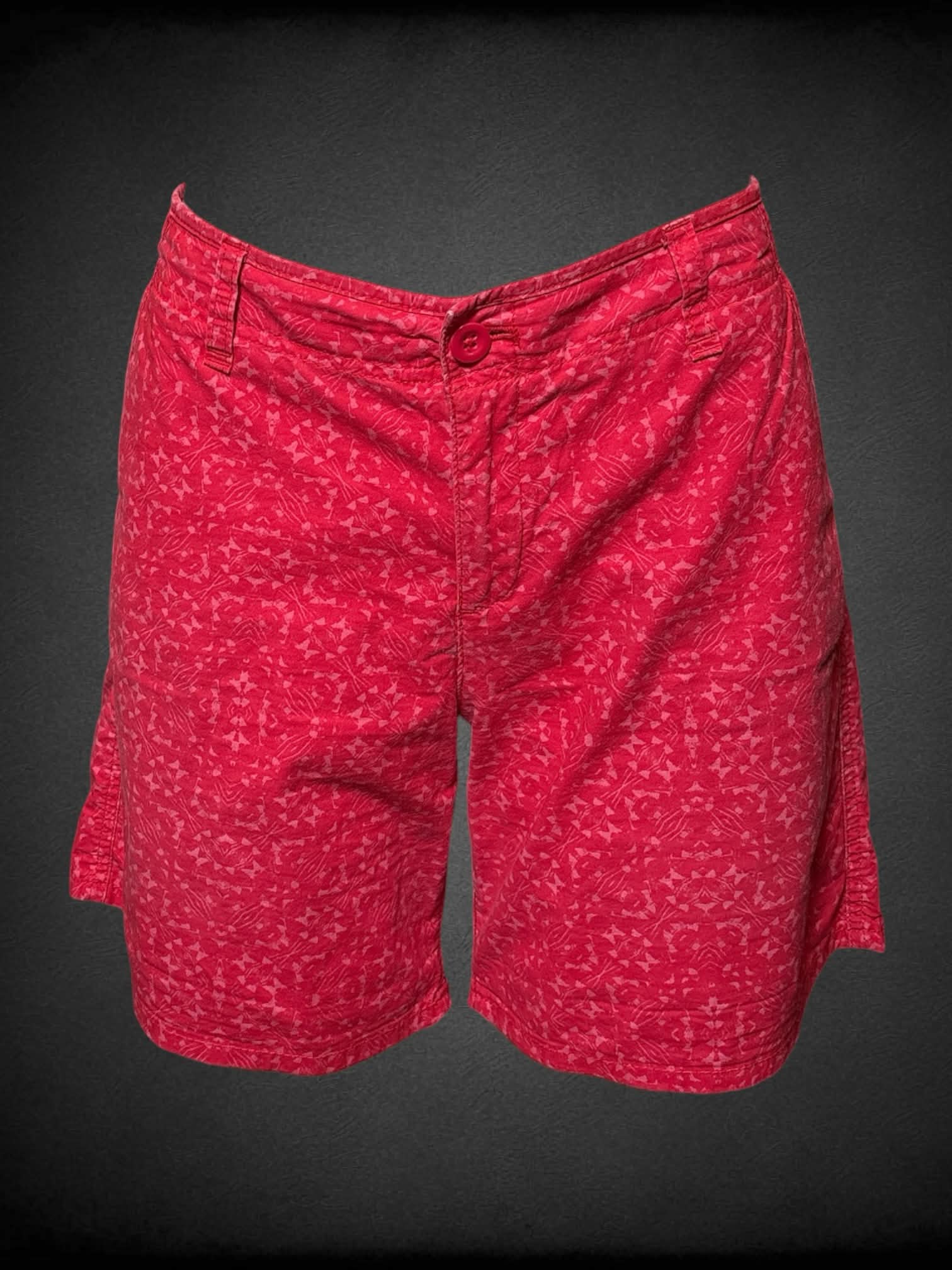 L Eddie Bauer red shorts with pink triangular pattern