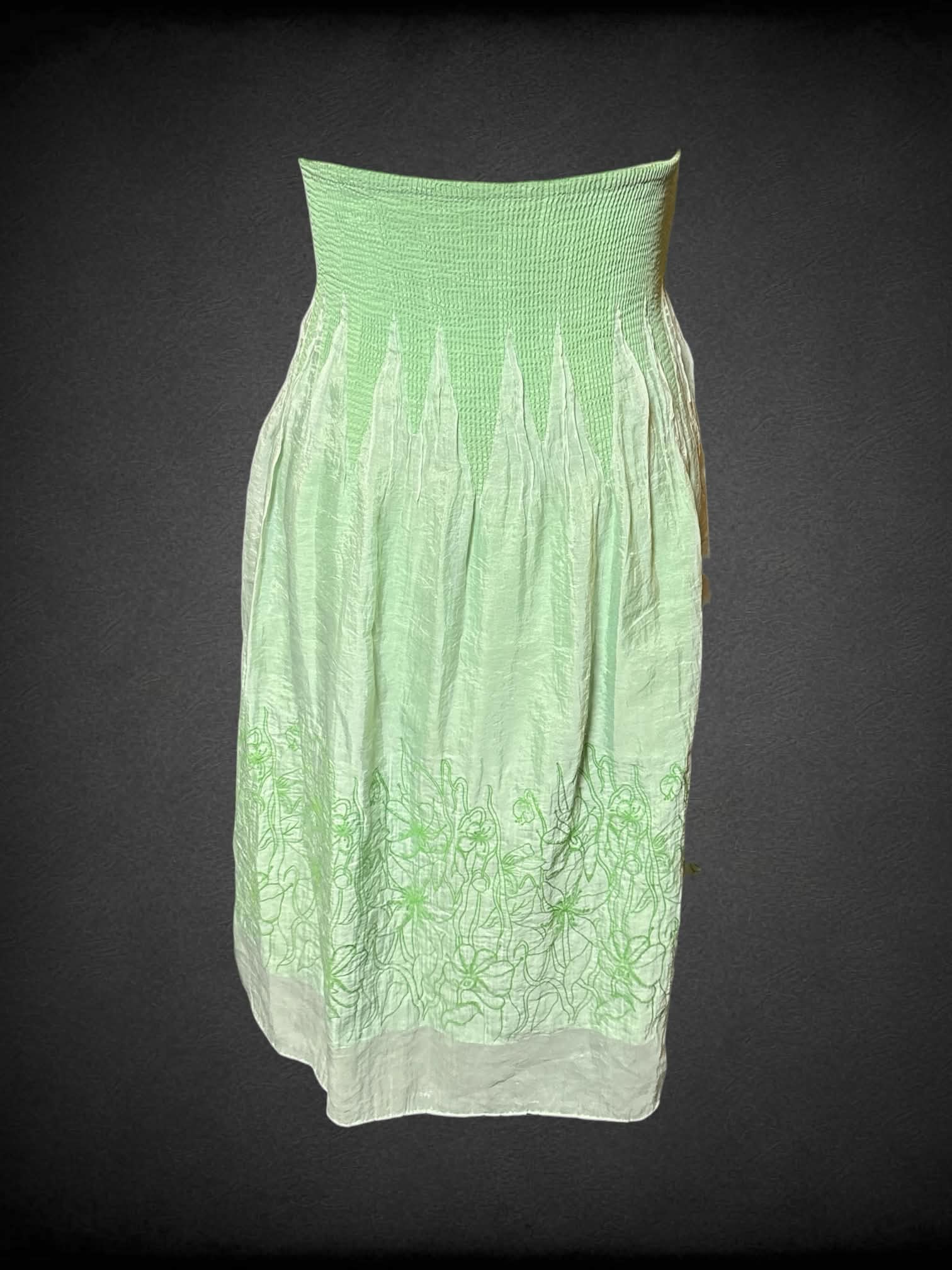 XL Lapis green fairy skirt with stretch waist and embroidered floral design