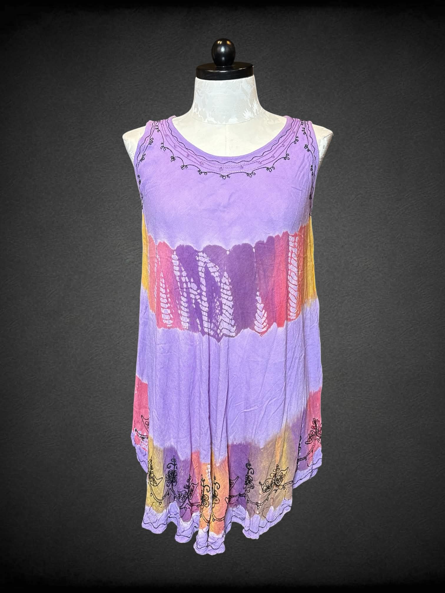 XL Sol vintage purple dress with tie-dye pattern and sewn floral design