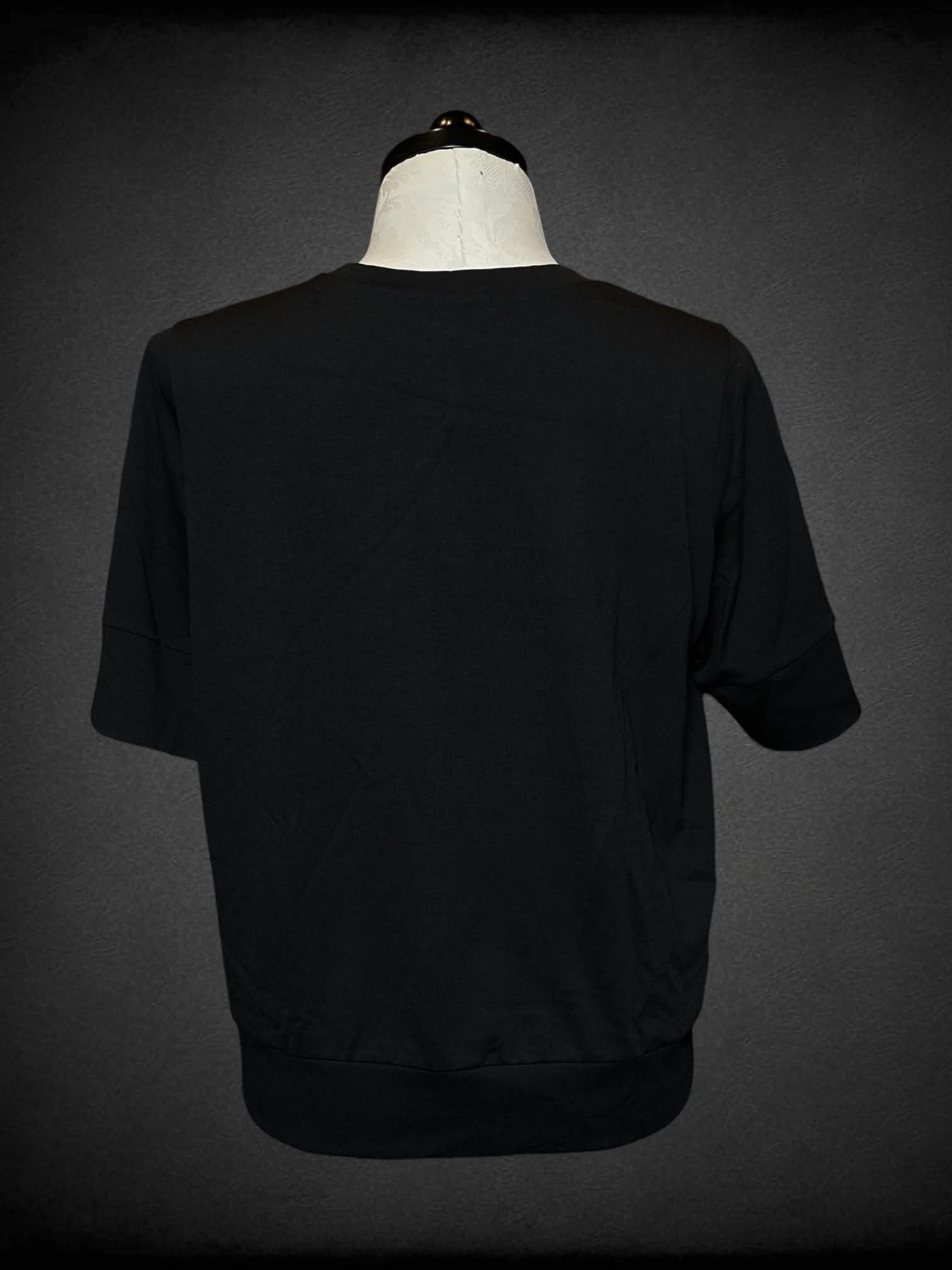 XL Universal Standard NWT black top