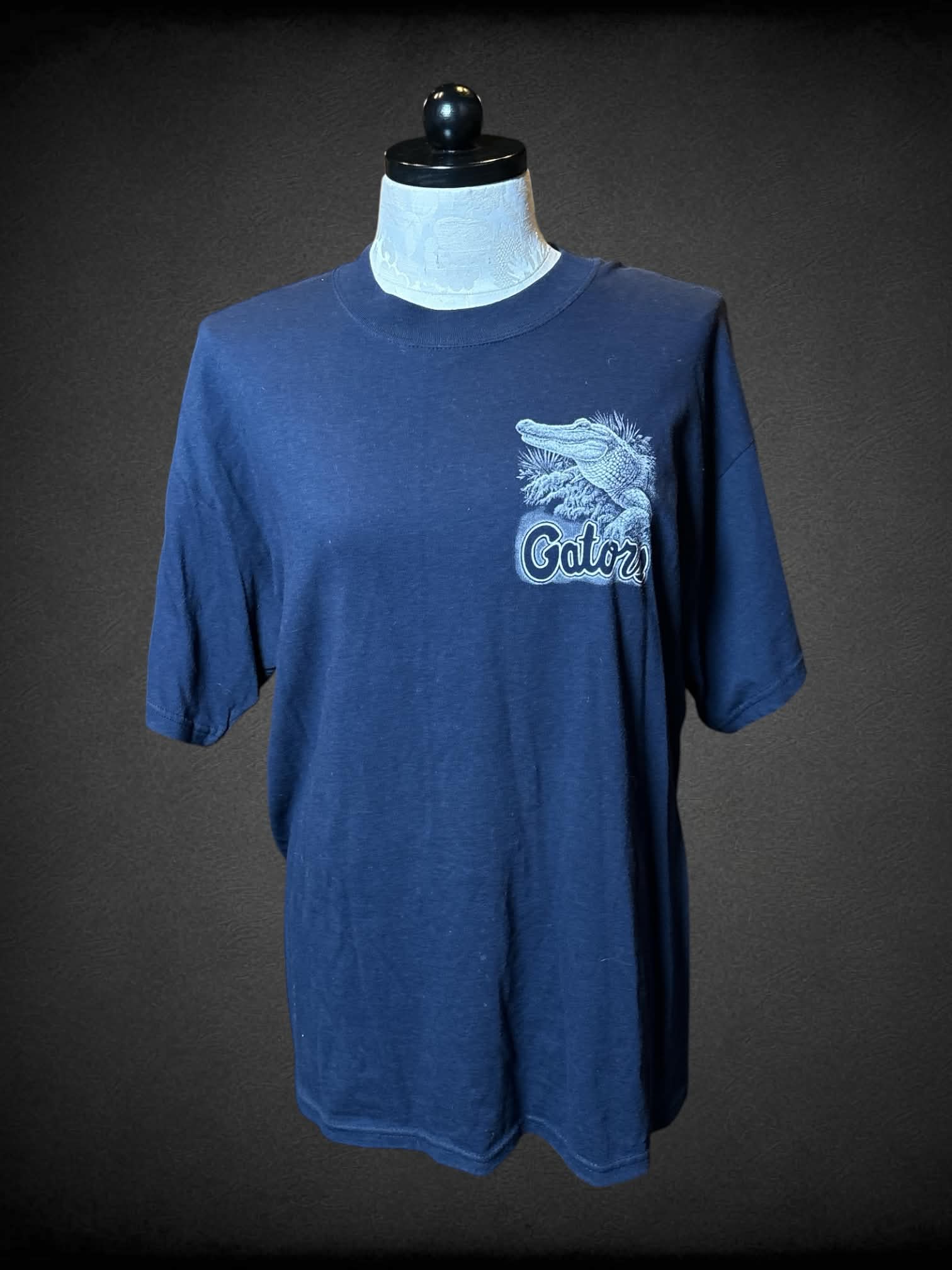 0X Gildan vintage navy blue shirt with Alligator graphic on front & back