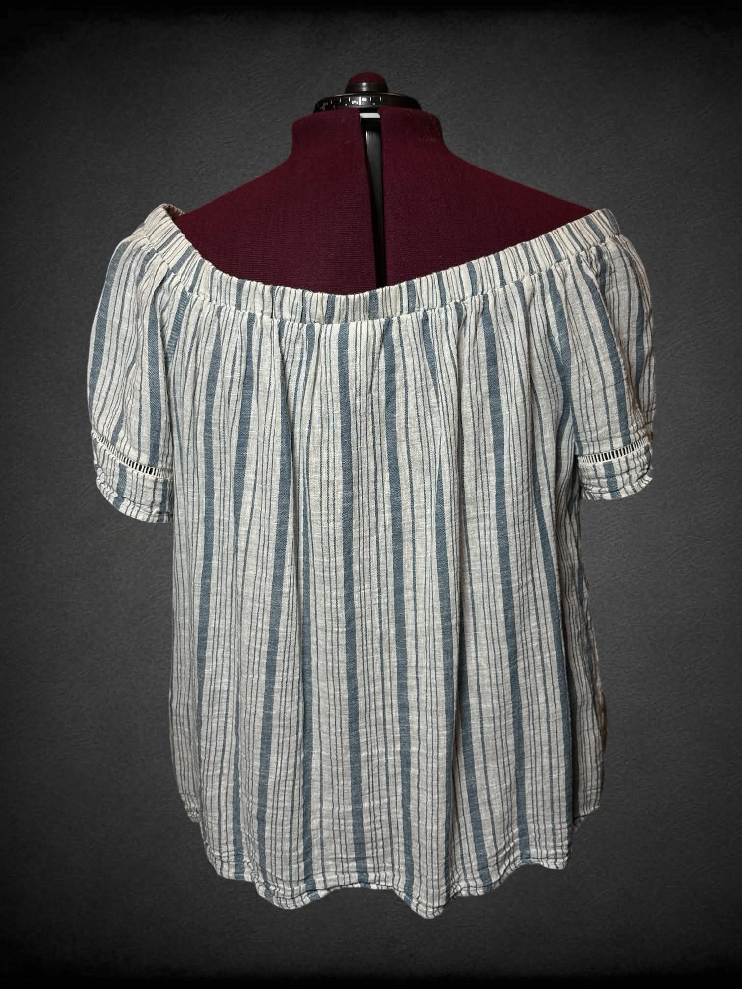 2X Ava & Viv white off-the shoulder top with blue stripes