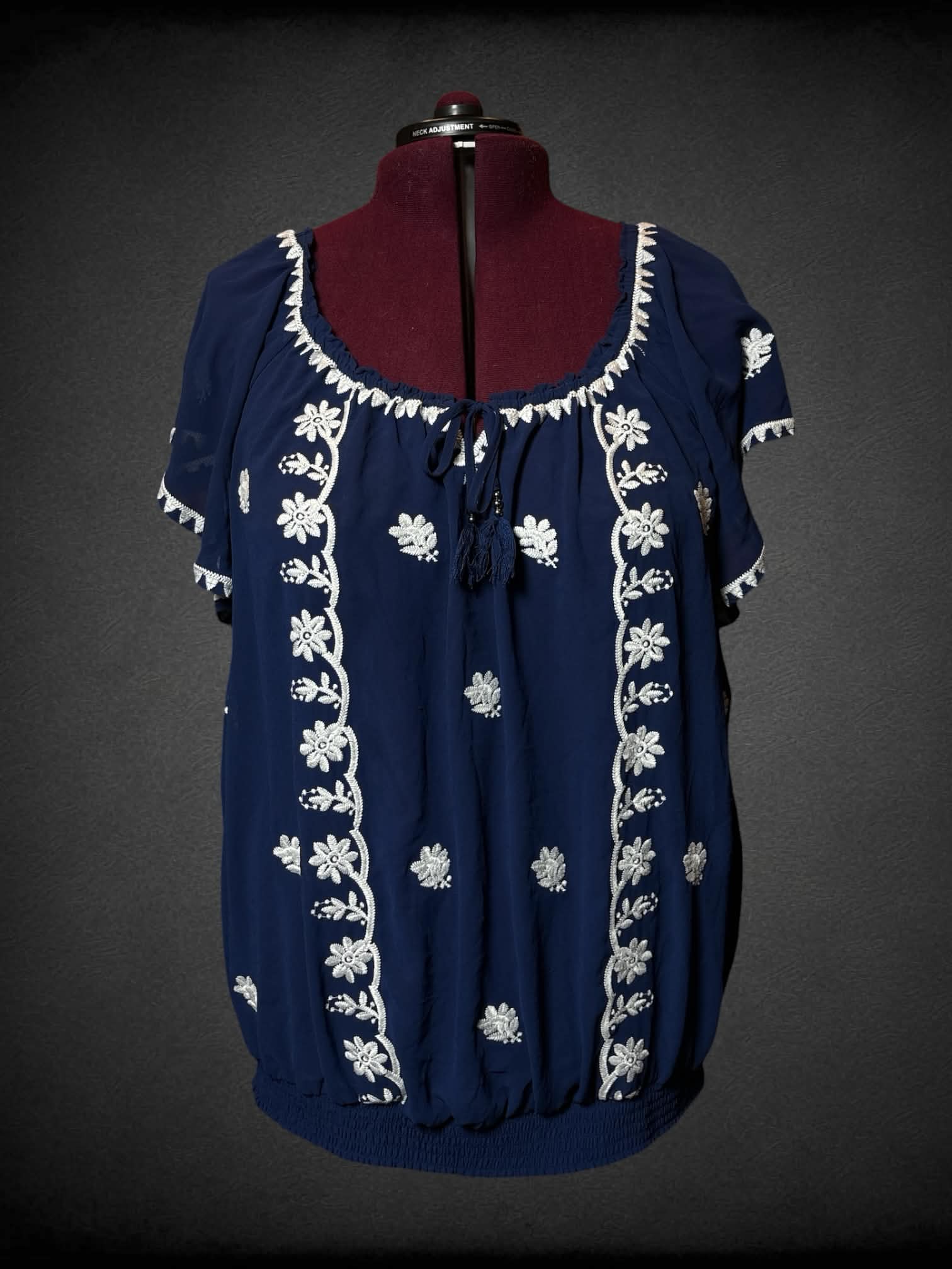 3X Torrid navy blue sheer blouse with white embroidered flowers & trim
