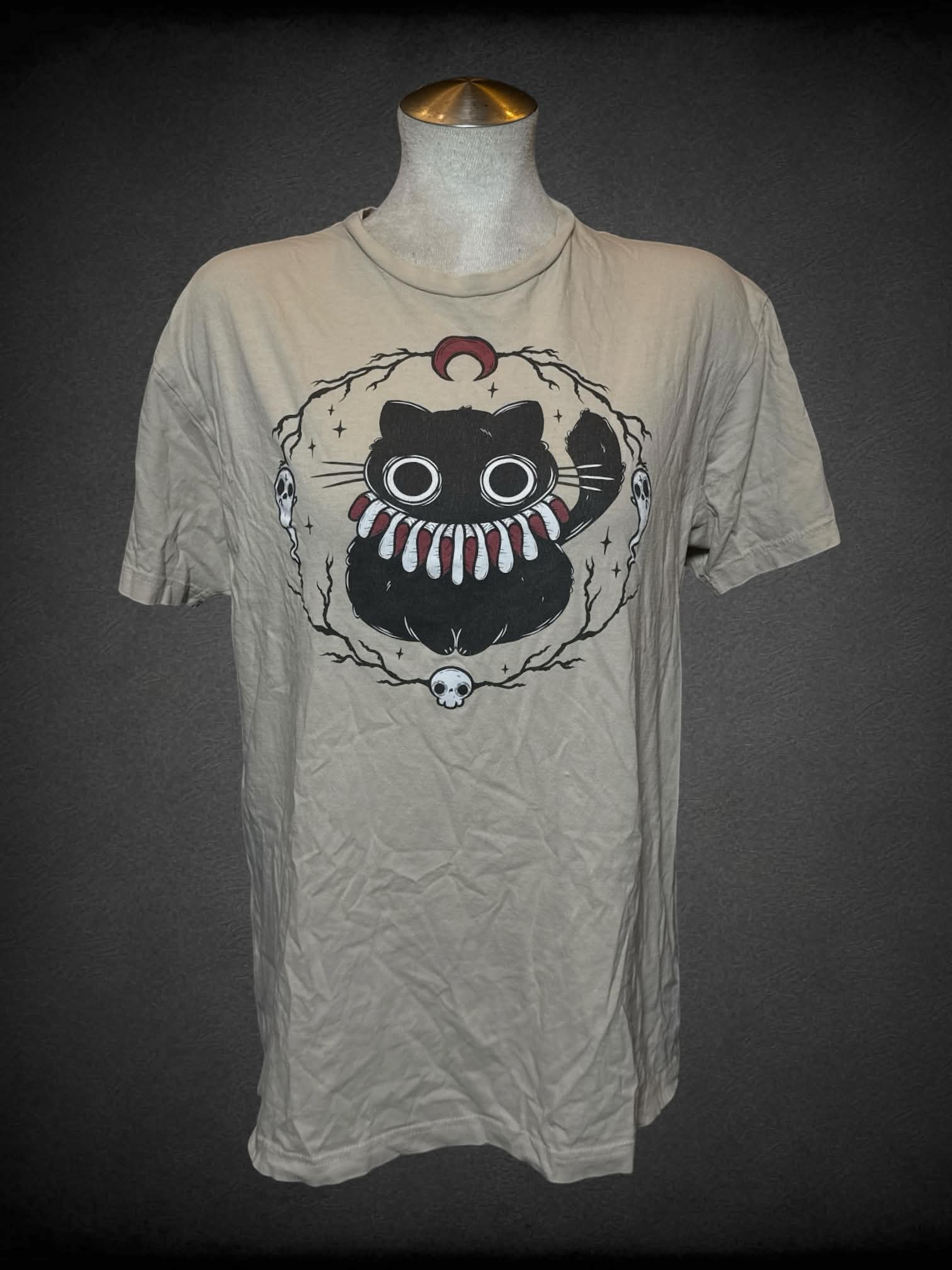 L Pumpkin Art tan t shirt with black cat & ghost graphic on front