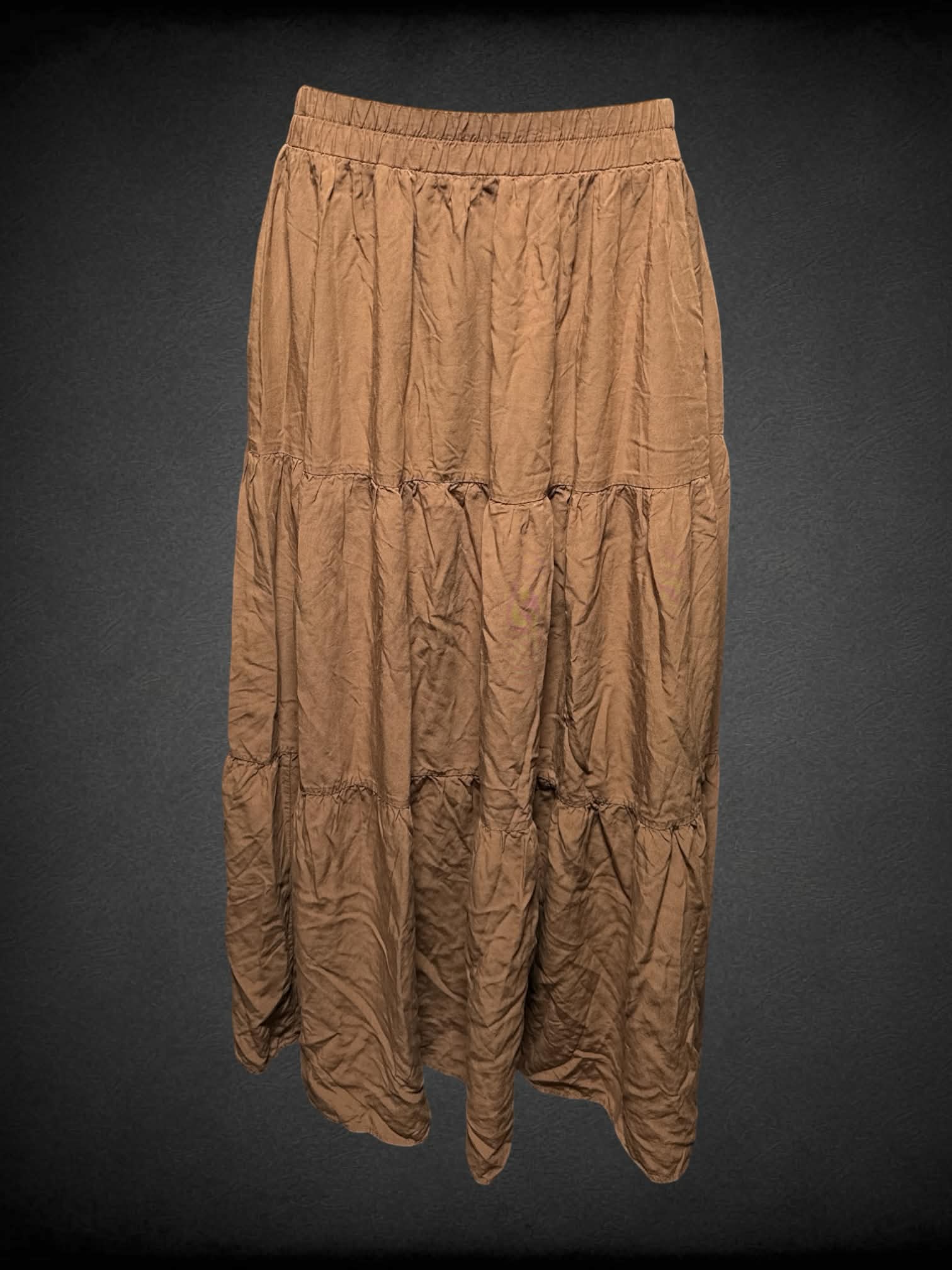 L Scarlet Darkness brown layered skirt with pockets and stretch waist